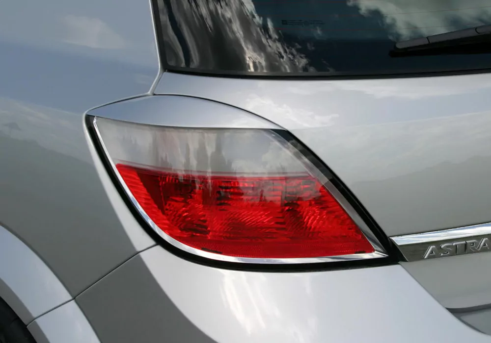 LUMMA Rücklichtblenden GTC/R für Opel Astra H GTC 3-tür.  für GTC-Modelle