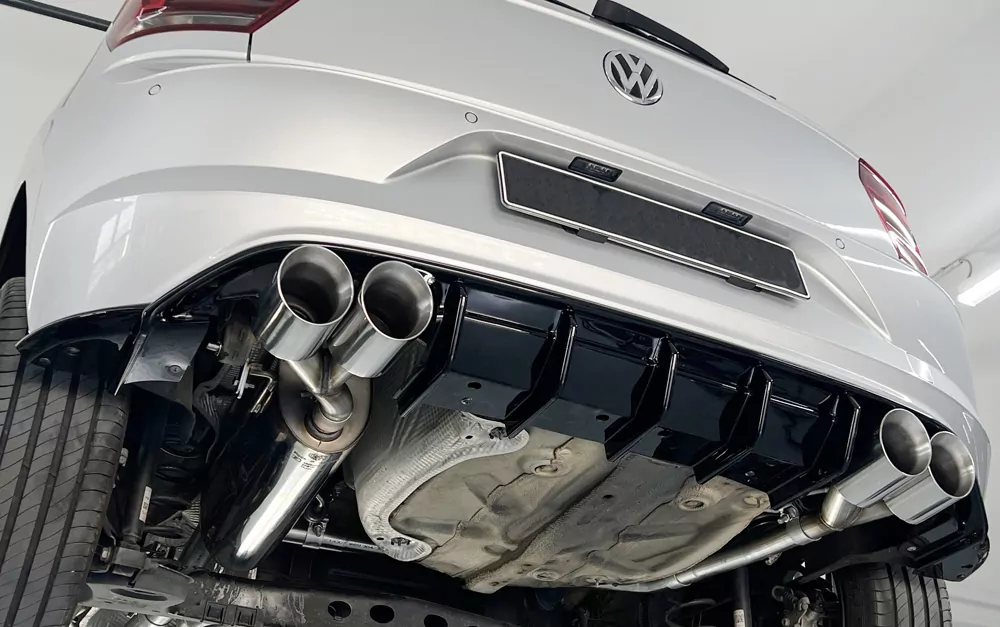 Rieger Heckeinsatz glanz schwarz für VW Polo (AW) R-Line 5-tür. 06.21- (ab Facelift)