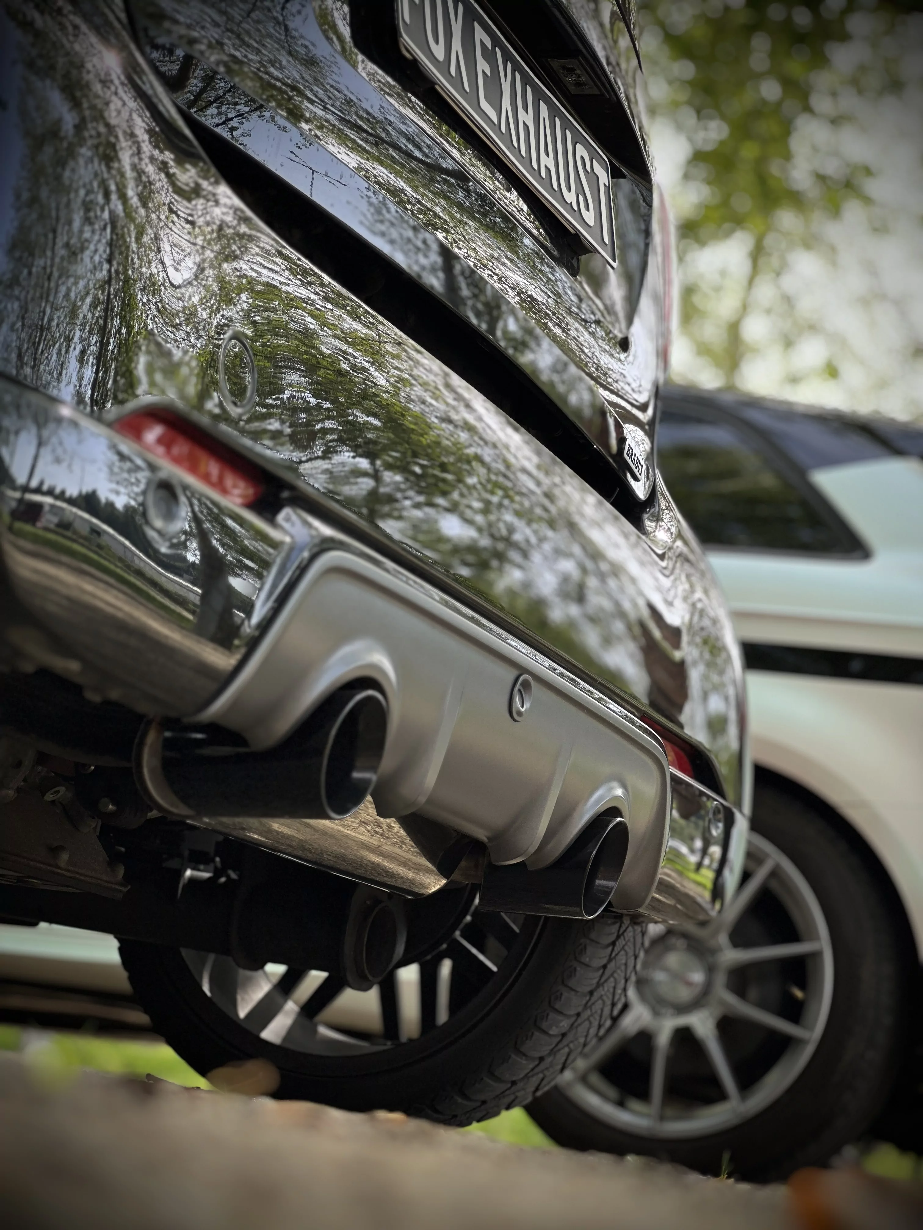 Smart Fortwo 453 Brabus Coupe & Cabrio  Endschalldämpfer quer Ausgang rechts/links inkl. Flexstück - 1x90 Typ 25 rechts/links schwarz emalliert