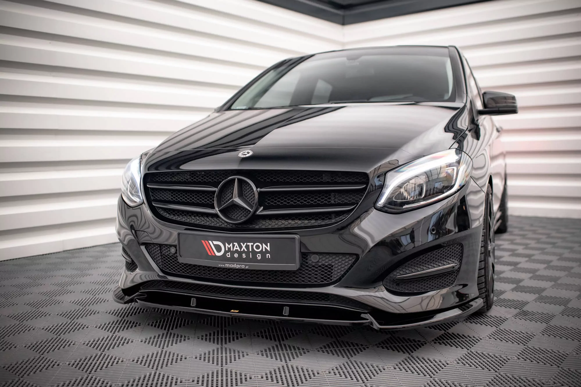 Front Ansatz Für Mercedes-Benz B W246 Facelift Schwarz Hochglanz