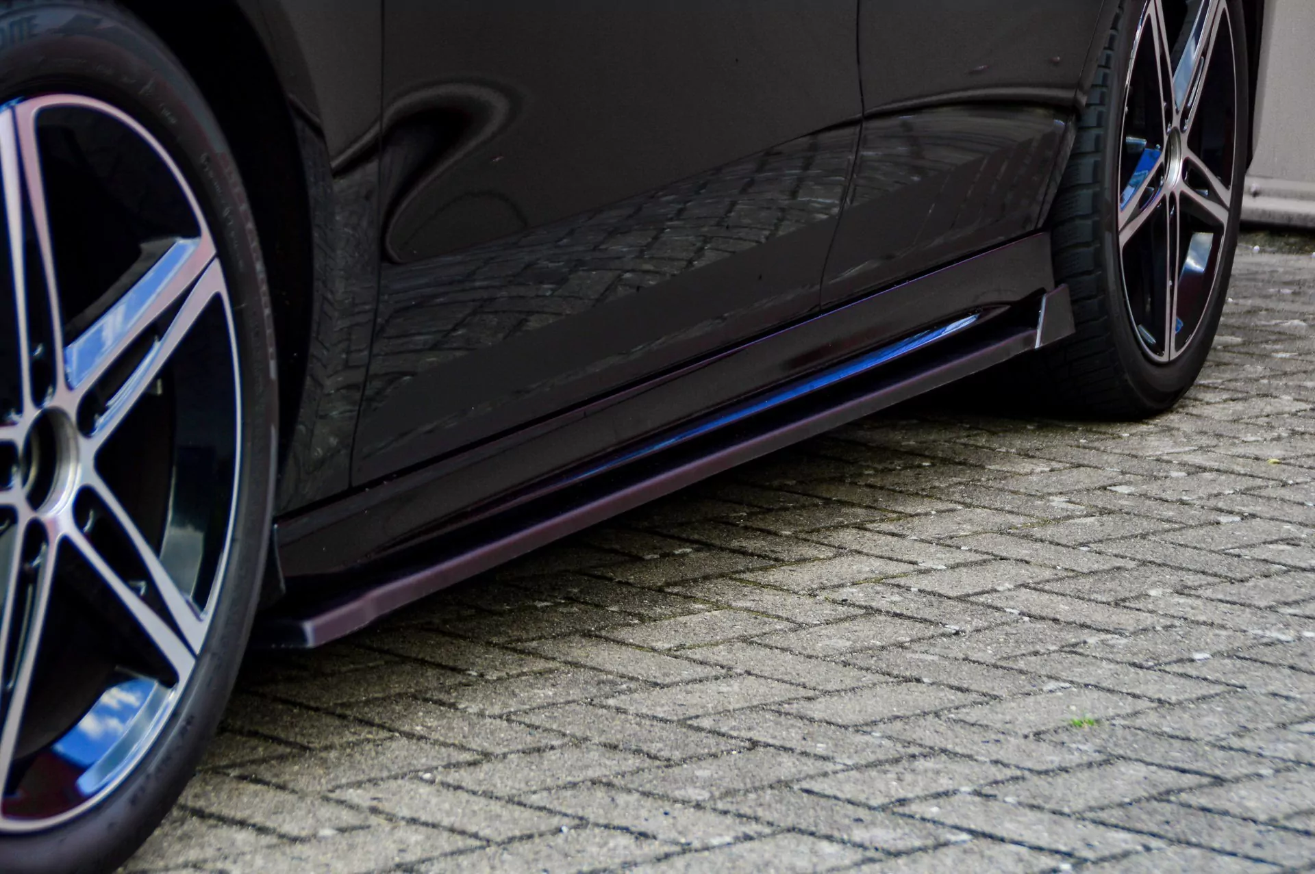 CUP Seitenschweller mit Wing hinten für Mercedes CLA X118 C118 AMG-Line ab Bj.:2019-