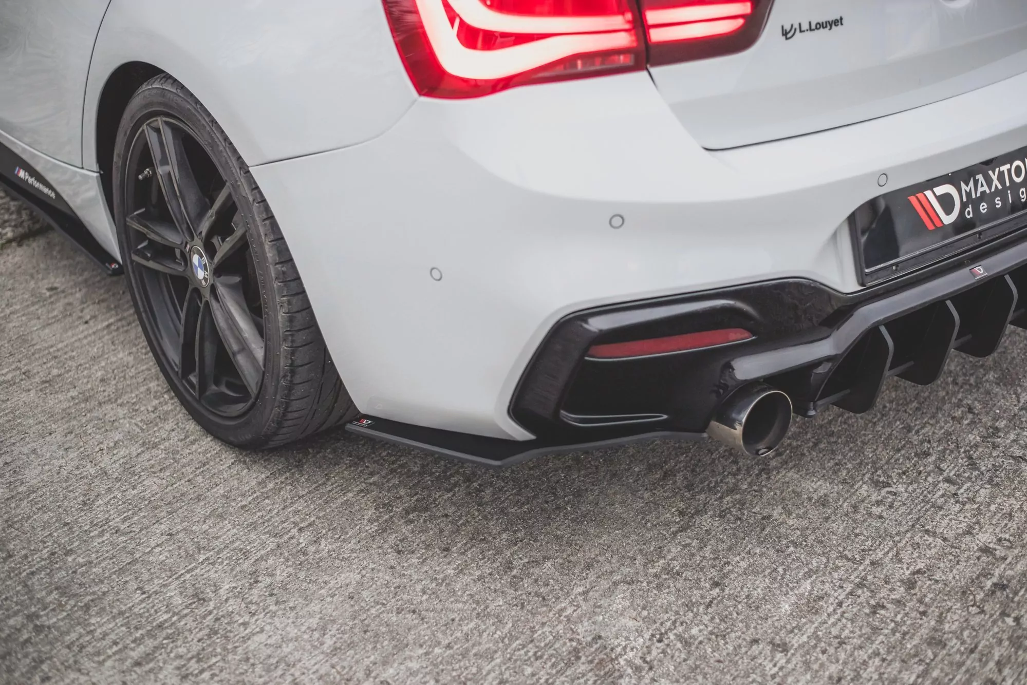 Robuste Racing Heck Ansatz Flaps Diffusor V.3 Für BMW 1er F20 M-Paket Facelift / M140i 
