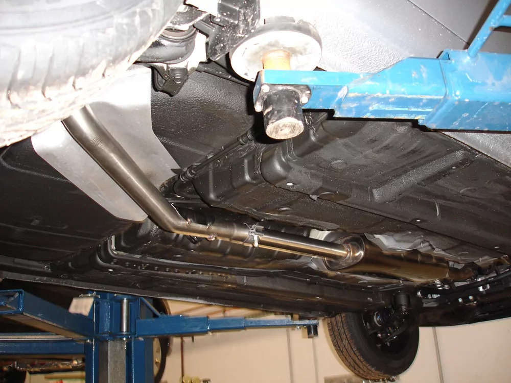 Kia Rio II  Vorschalldämpfer