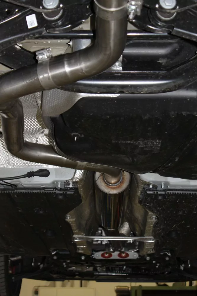 VW Golf VII Facelift - Einzelradaufhängung  Vorschalldämpfer für Modelle mit OPF