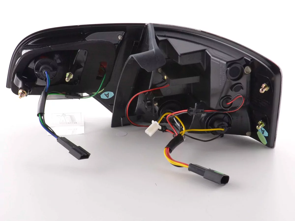 LED Rückleuchten Set Audi A4 Avant Typ 8E Bj. 04-08 rot/klar
