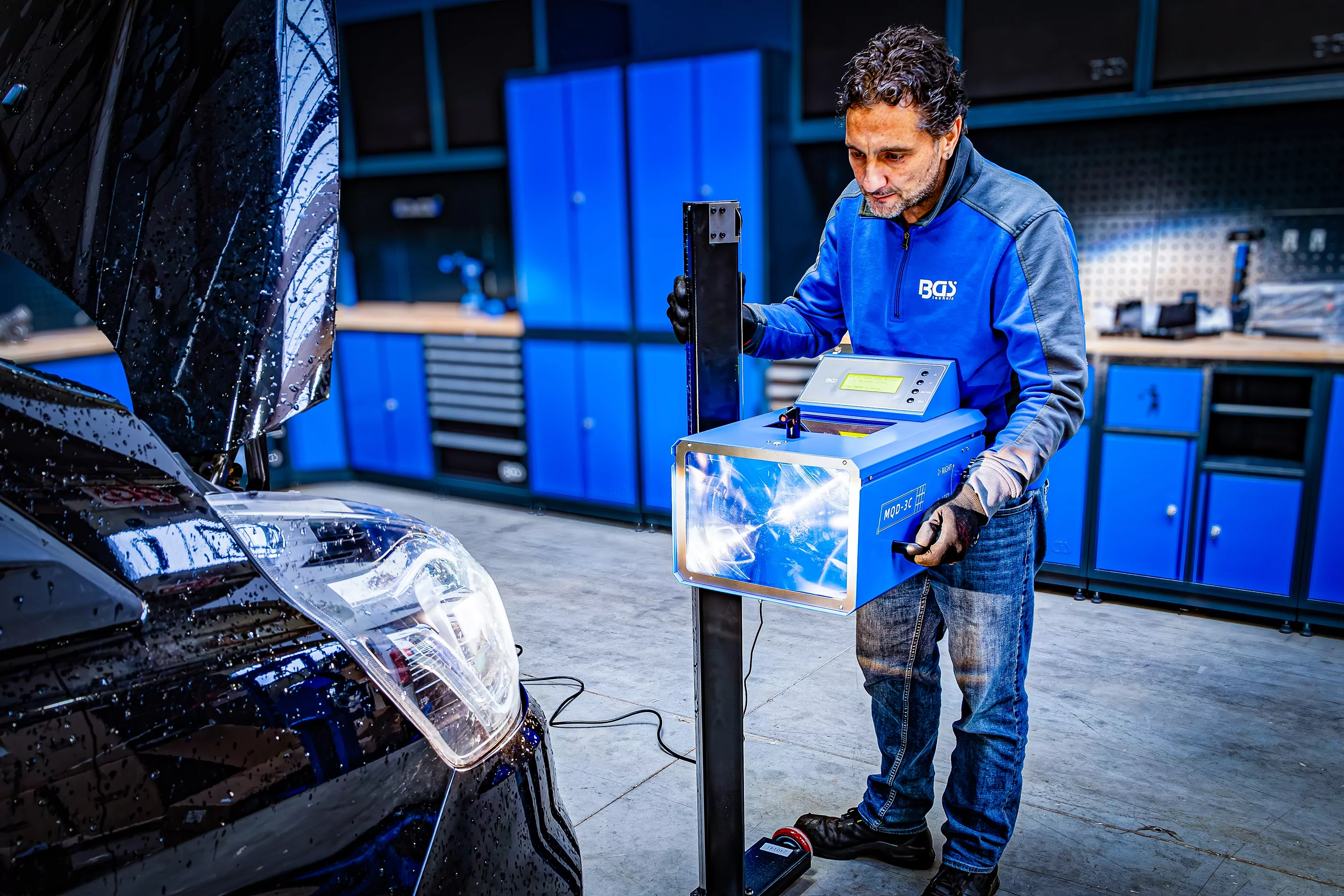 Scheinwerfer-Einstellgerät