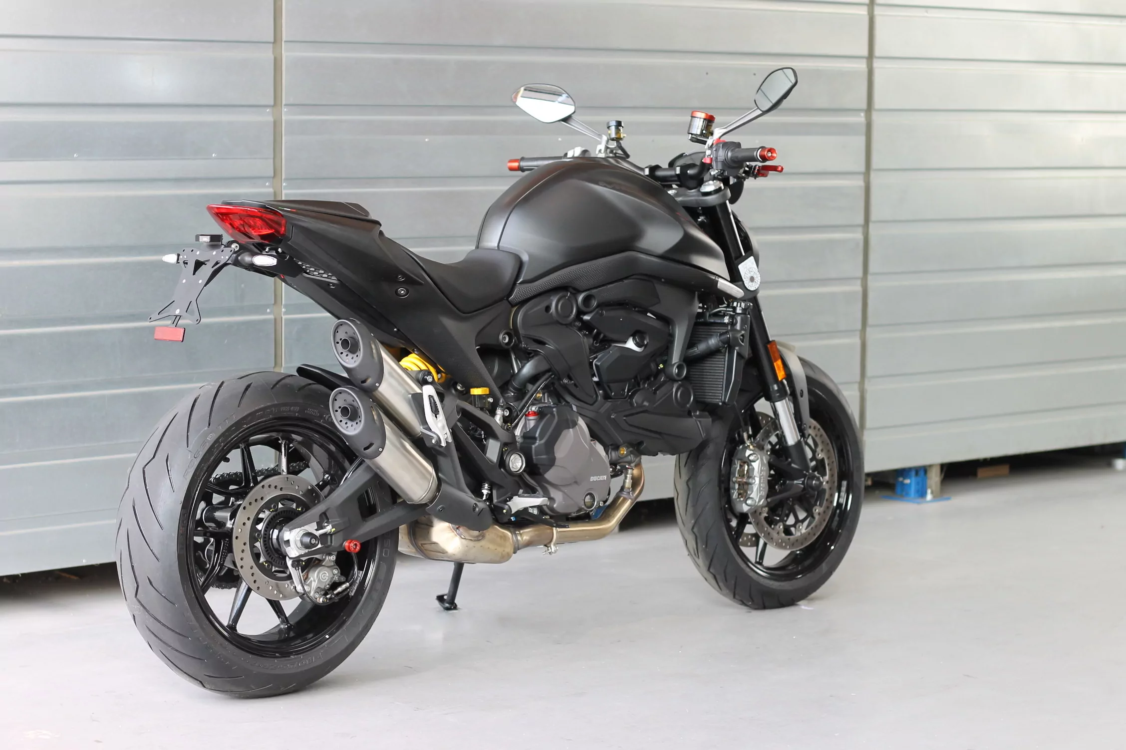 MG Biketec Kennzeichenhalter für Ducati Monster / Monster+ 937 (950) ab 2021