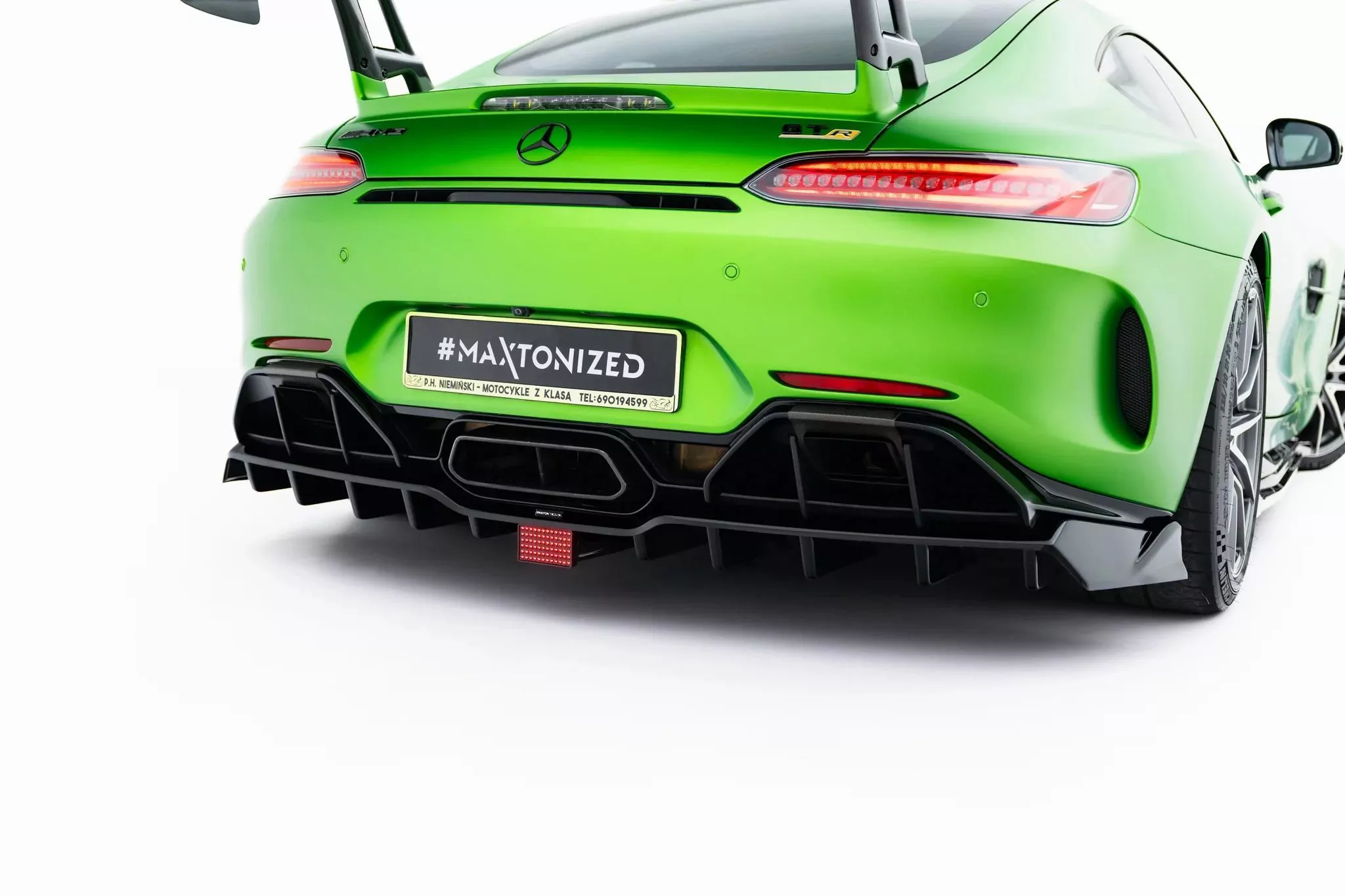 Mittlerer Cup Diffusor DTM Look Heck Ansatz Für + LED  Mercedes-AMG GT R C190 Facelift