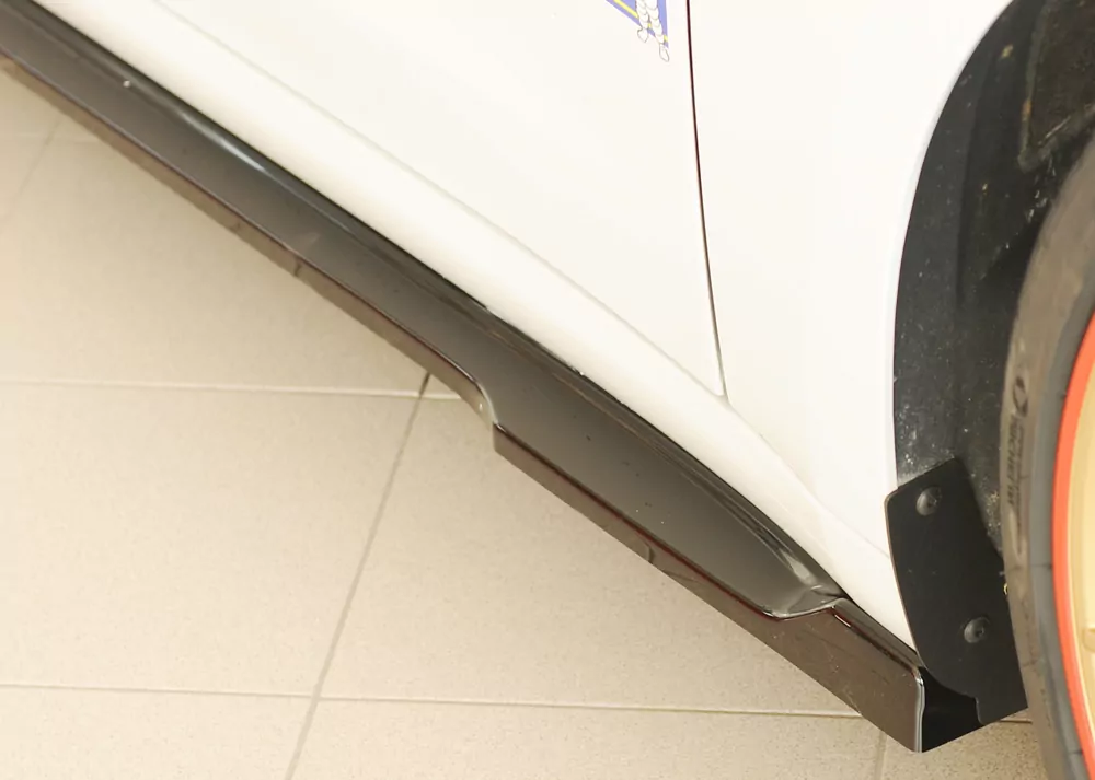 Rieger Seitenschweller rechts ansatz glanz schwarz für Tesla Model 3  (003)  10.23- (ab Facelift)