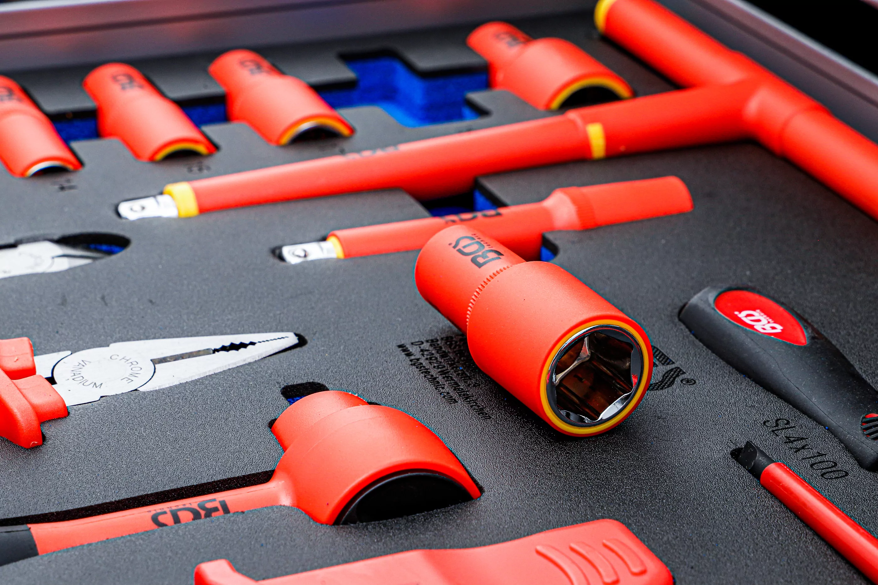 Werkstattwageneinlage 3/3: VDE-Steckschlüssel-Satz | Antrieb Innenvierkant 10 mm (3/8") | 26-tlg.