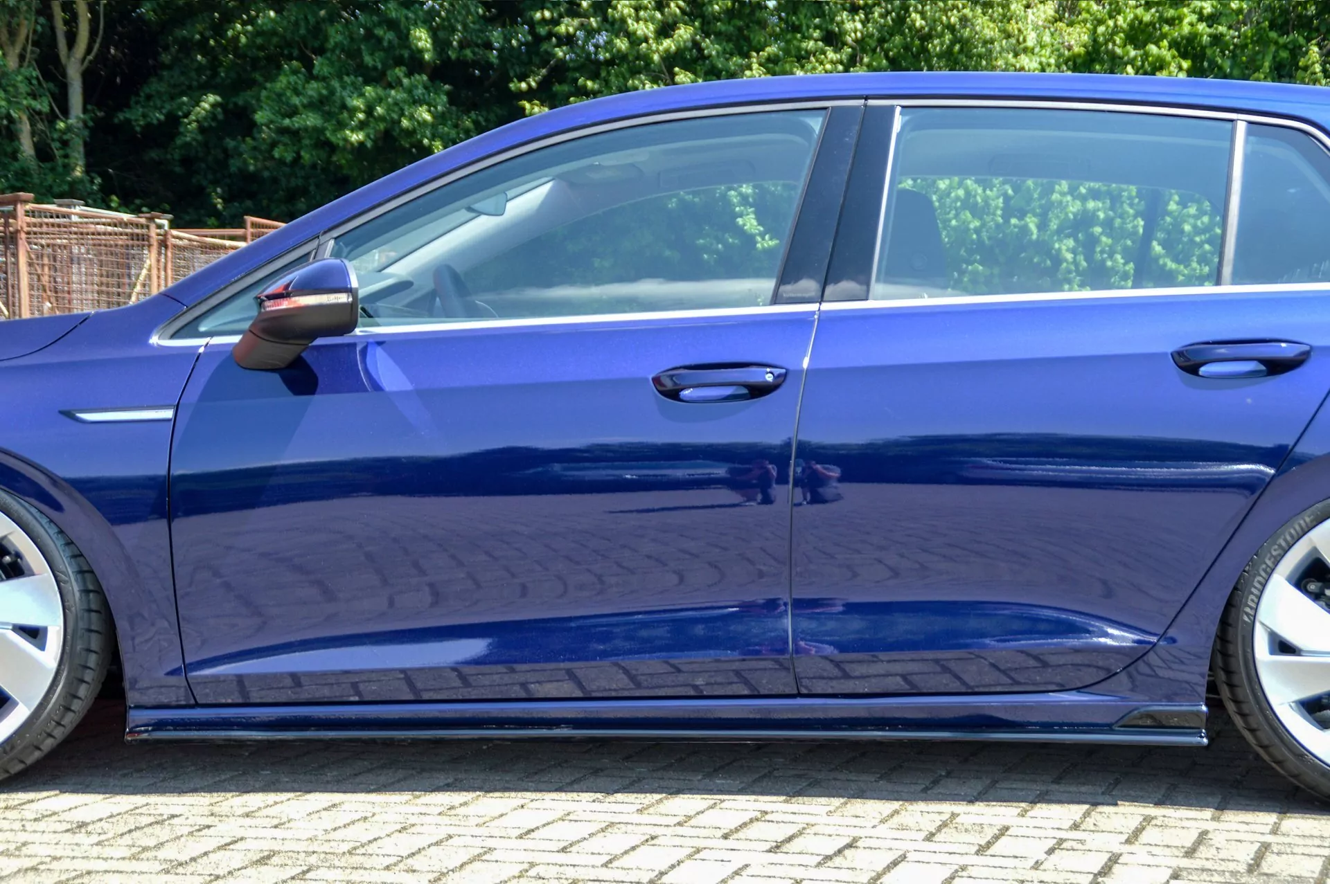 CUP Seitenschweller mit Wing aus ABS für VW Golf 8