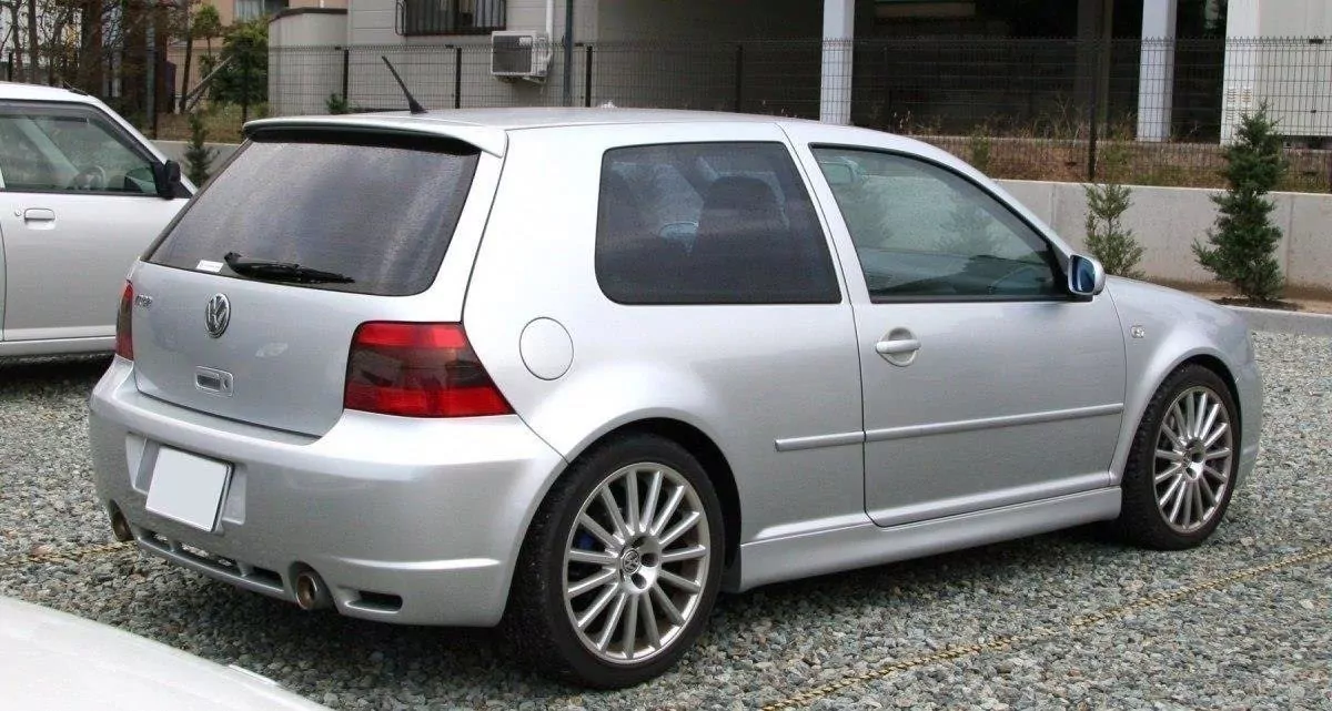 Seitenschweller Passend Für Passend Für VW GOLF 4 3 Türer < R32 LOOK >