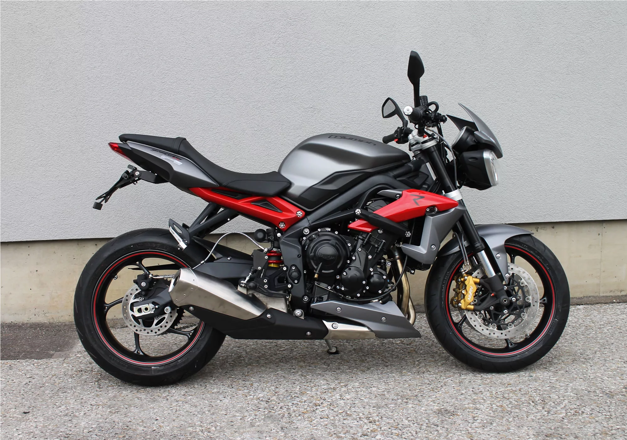 MG Biketec Sportfussrastenanlage / Rastenanlage / Fußrastenanlage mit ABE, gültig in D - A - CH für Triumph Street Triple 765 R / RS ab 2017-2019