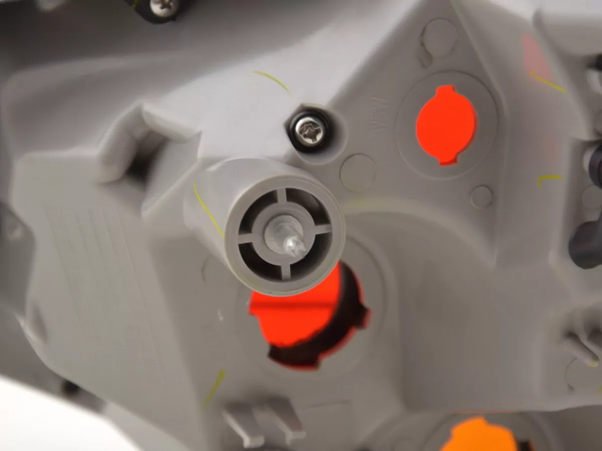 Verschleißteile Rückleuchte links Opel Astra J Kombi Bj. 10-12 rot