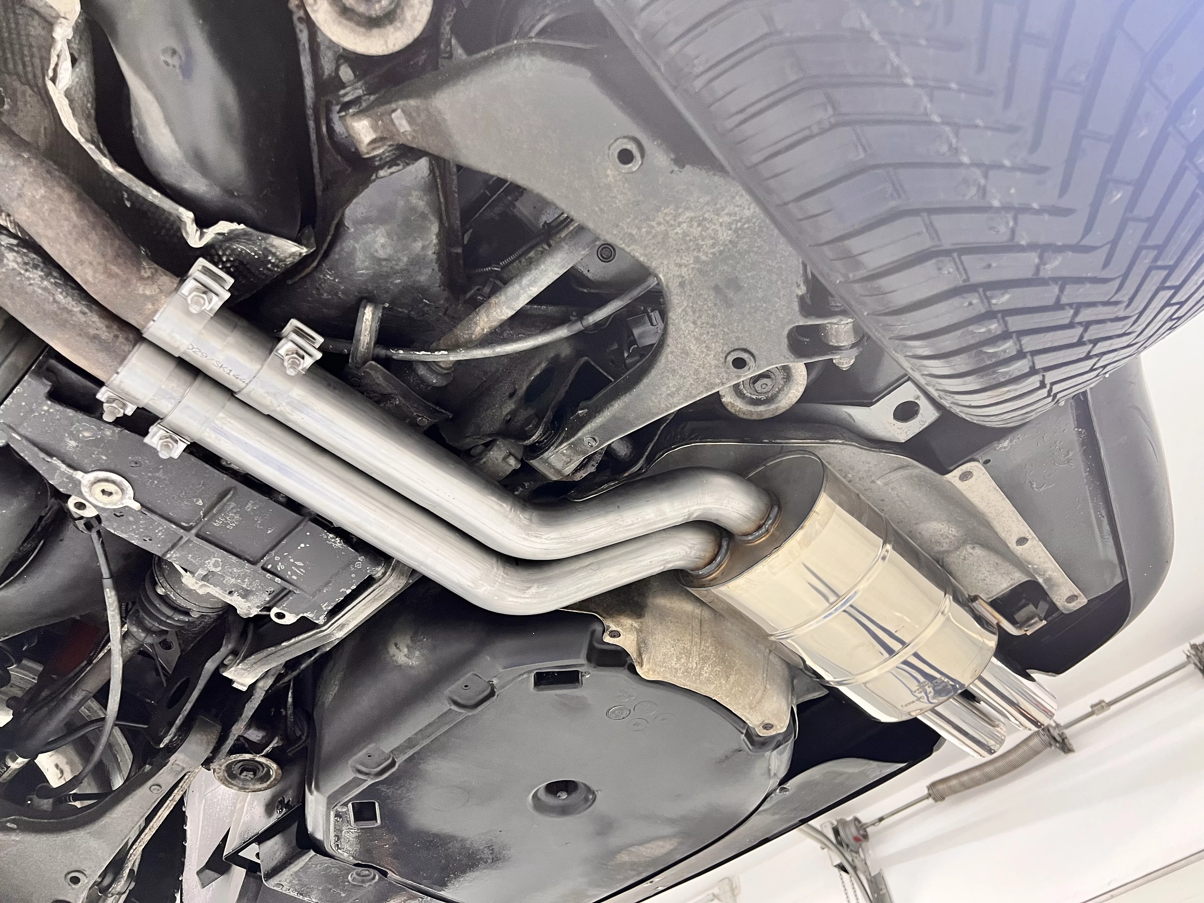 Audi A8/ S8 Typ D2 - ohne Anhängerkupplung Endschalldämpfer - 2x76 Typ 17