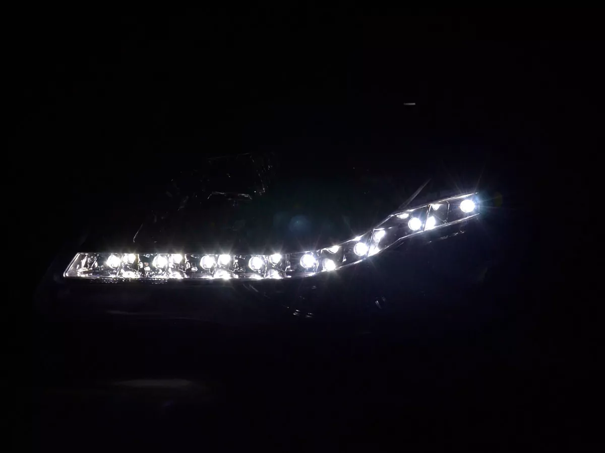 Scheinwerfer Set Daylight LED TFL-Optik VW Polo Typ 9N3 Bj. 05-09 schwarz