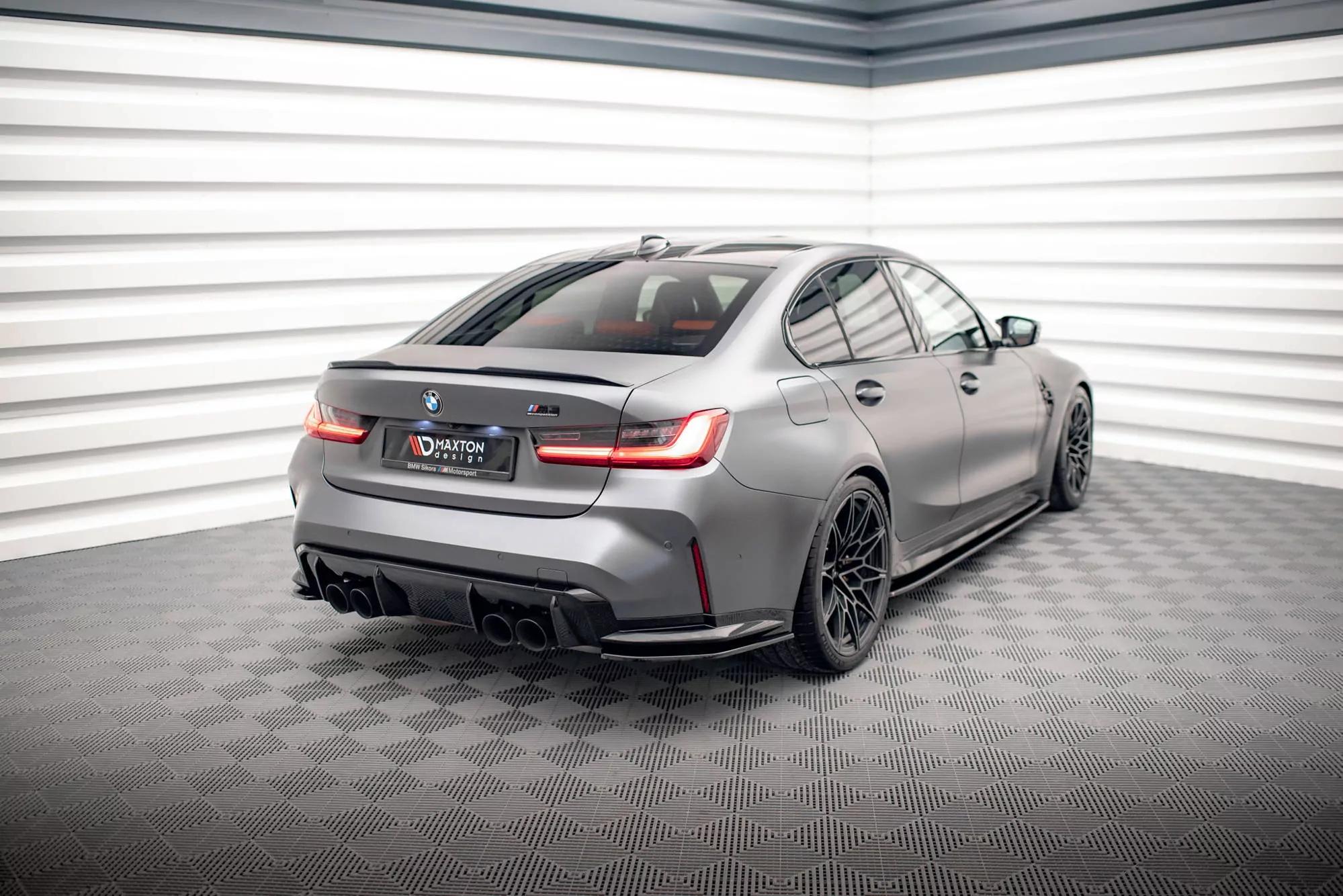 Heck Ansatz Flaps Diffusor V.1 Für BMW M3 Limousine / Touring G80 / G81 Schwarz Hochglanz