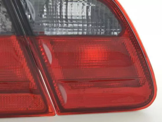 Rückleuchten Mercedes E-Klasse Typ W210  99-01 schwarz rot