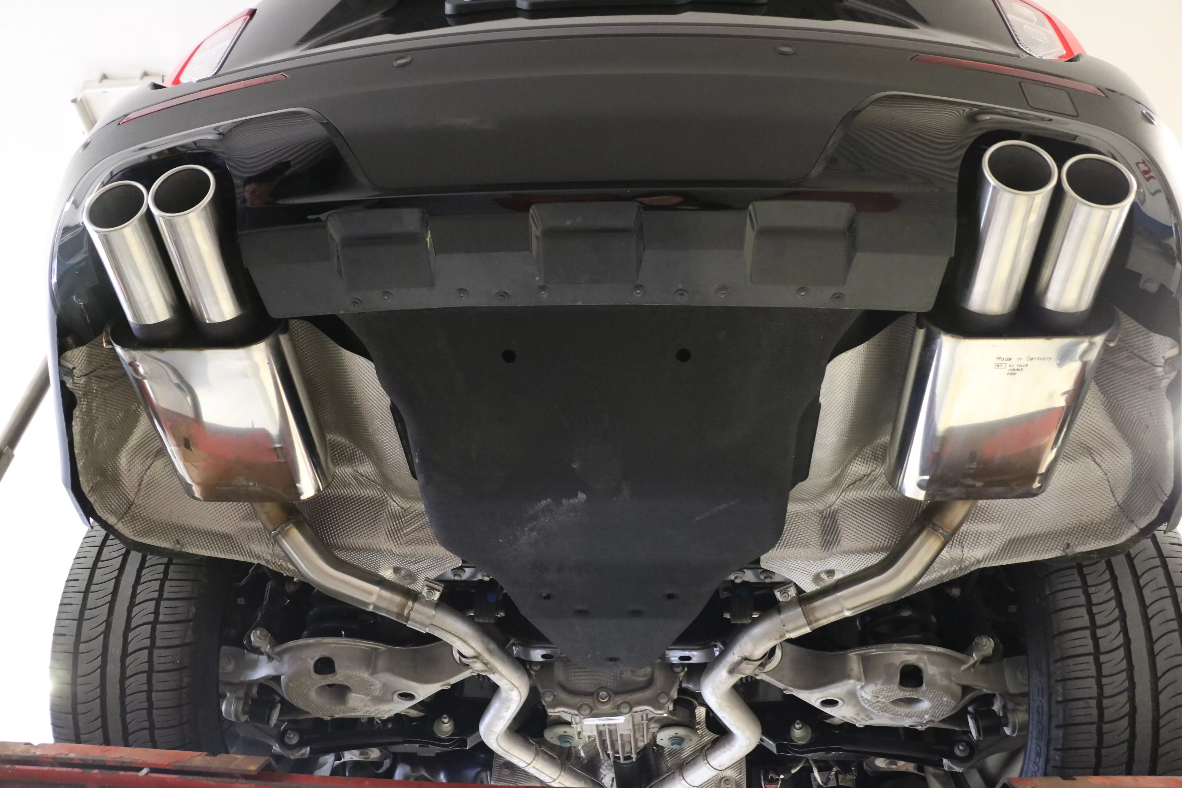 Ford Explorer Typ WUJ  Endschalldämpfer rechts/links - 2x90 Typ 16 rechts/links