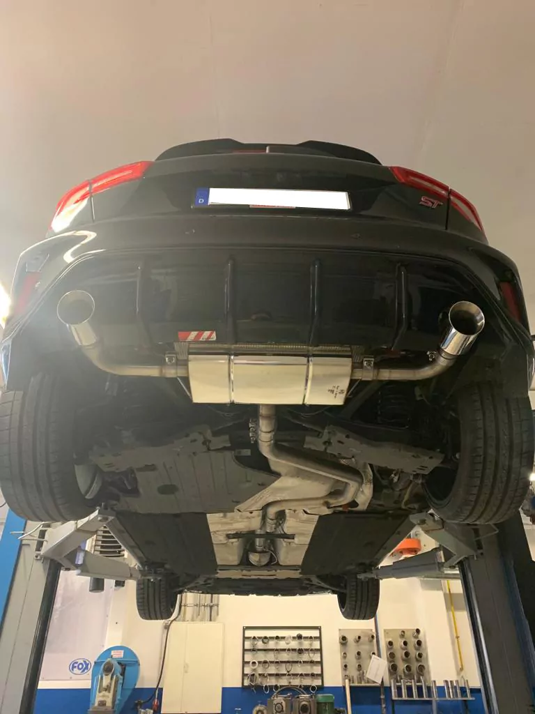 Opel Astra J Sports Tourer Diesel  Endschalldämpfer quer Ausgang rechts/links - 115x85 Typ 32 rechts/links