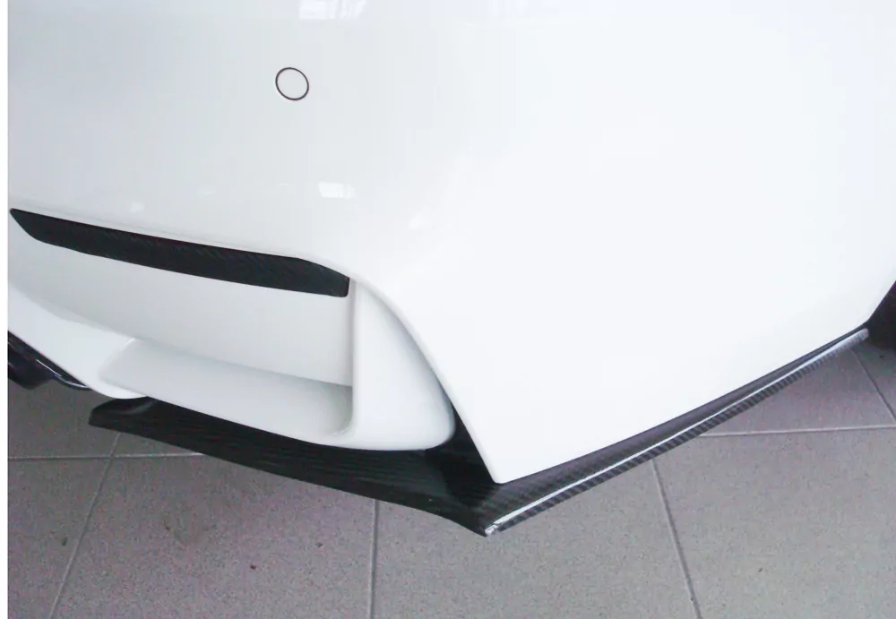 Carbon Heckschürzenansatz rechts für BMW 4er F82 M4 (M3) Coupé 01.14-