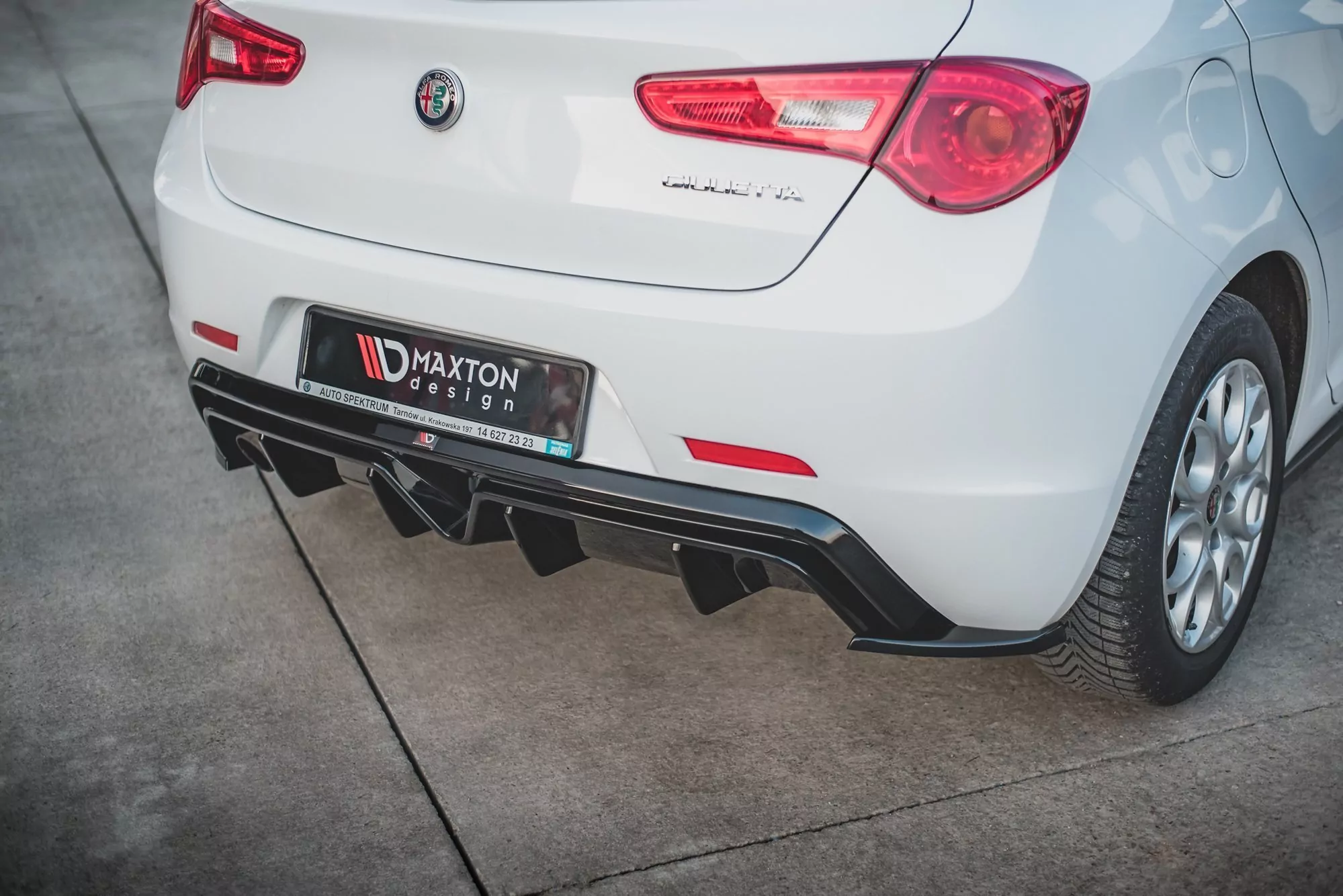 Heck Ansatz Flaps Diffusor V.3 Für Alfa Romeo Giulietta Facelift Schwarz Hochglanz