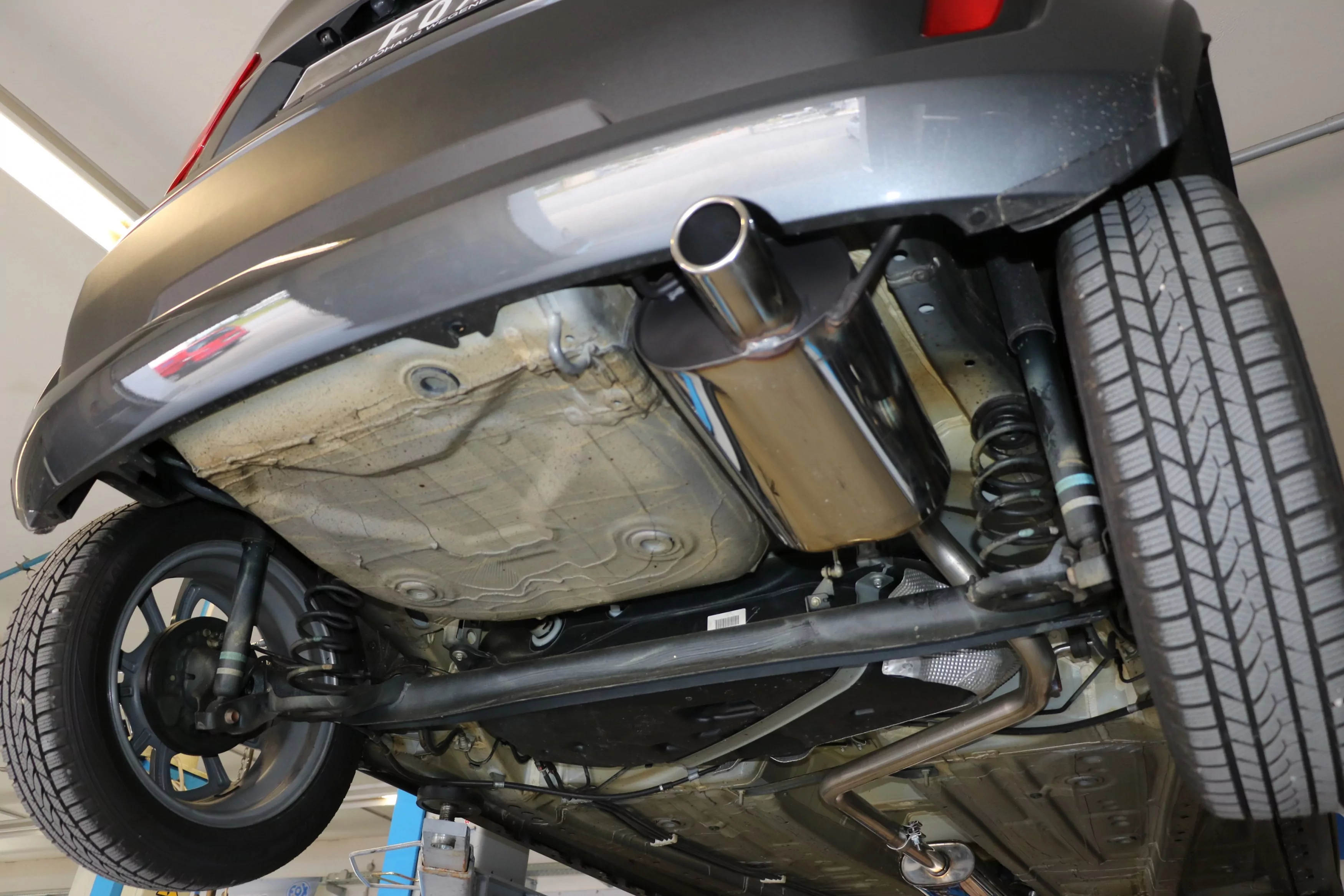 Suzuki Ignis III - Frontantrieb  Endschalldämpfer - 1x76 Typ 16