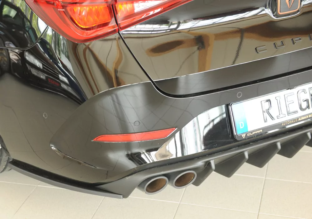 Rieger Heckschürzenansatz seitlich links matt schwarz für Seat Leon (KL) 5-tür. (ST/Sportstourer) 09.20-06.24 (bis Facelift)