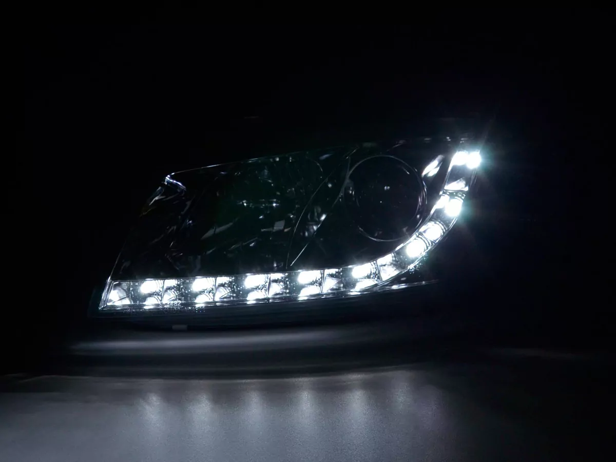 Scheinwerfer Set Daylight LED Tagfahrlicht Audi A3 Typ 8P Bj. 03-08 chrom
