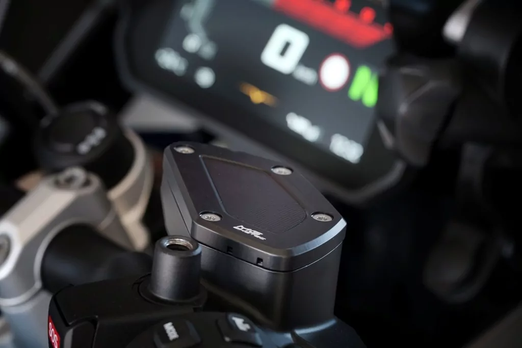 MG Biketec Behälterdeckel- Bremsflüssigkeit vorne für BMW R nineT ab 2014-2016 Typ 0A06, 0A16