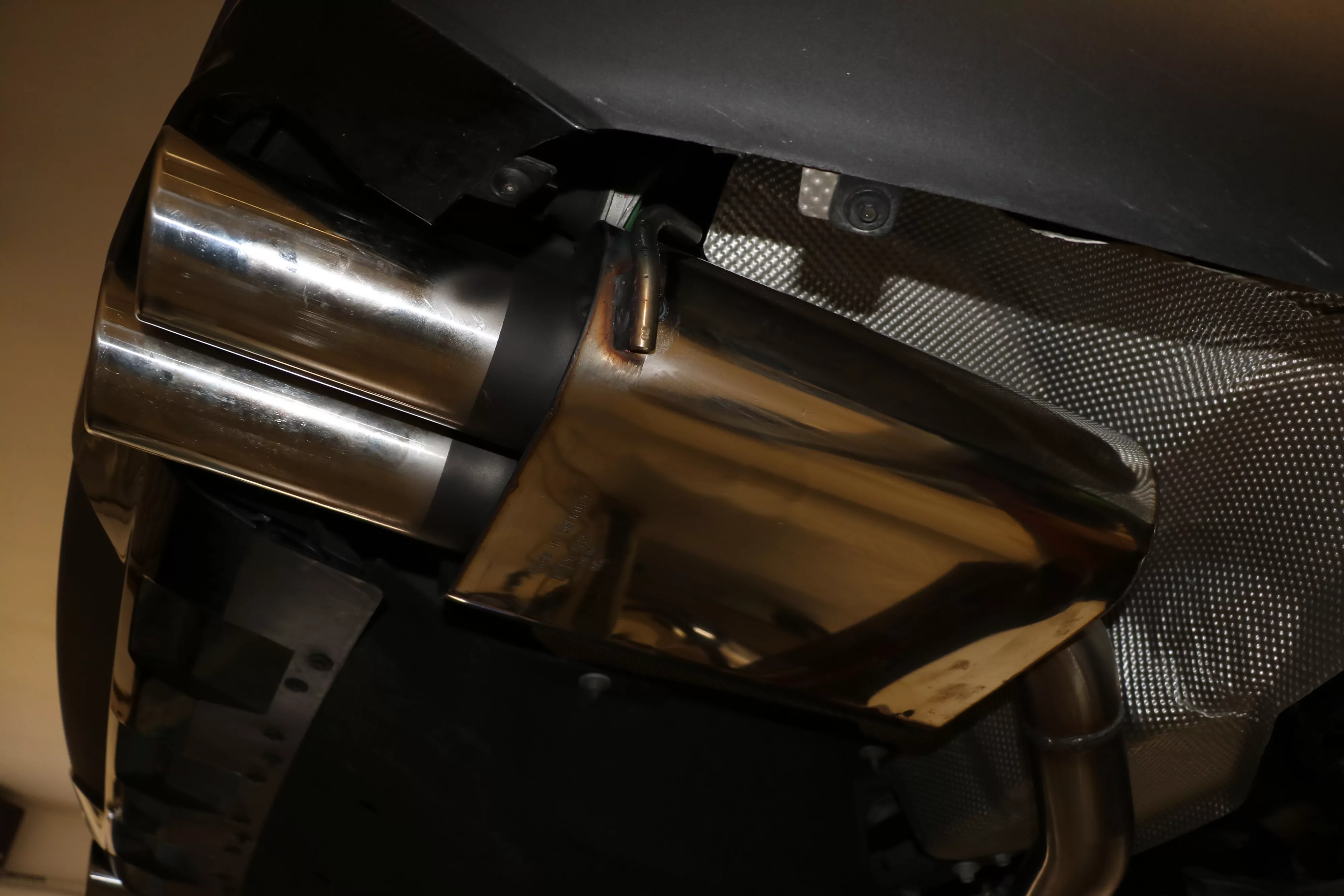 Ford Explorer Typ WUJ  Endschalldämpfer rechts/links - 2x90 Typ 16 rechts/links