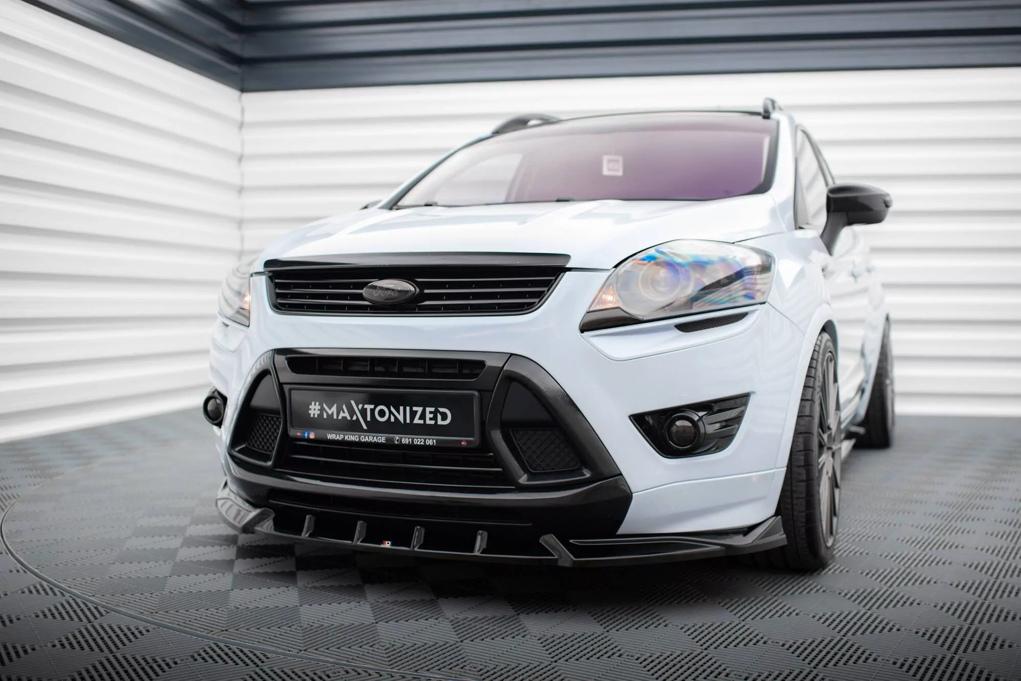 Front Ansatz Für Ford Kuga ST Mk1 Schwarz Hochglanz