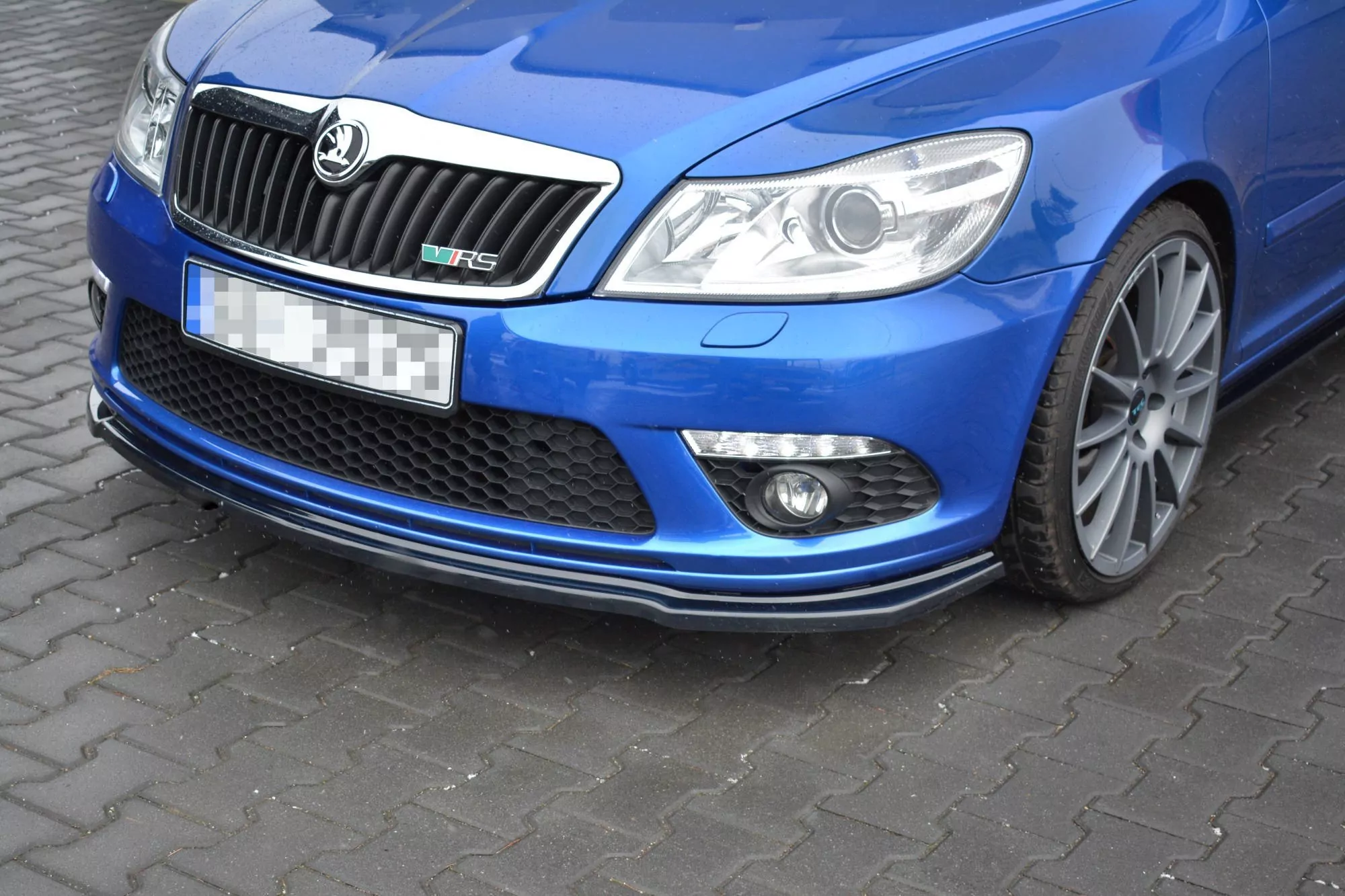 Front Ansatz Passend Für V2 Passend Für SKODA OCTAVIA MK2 RS FL Schwarz Hochglanz Schwarz Hochglanz