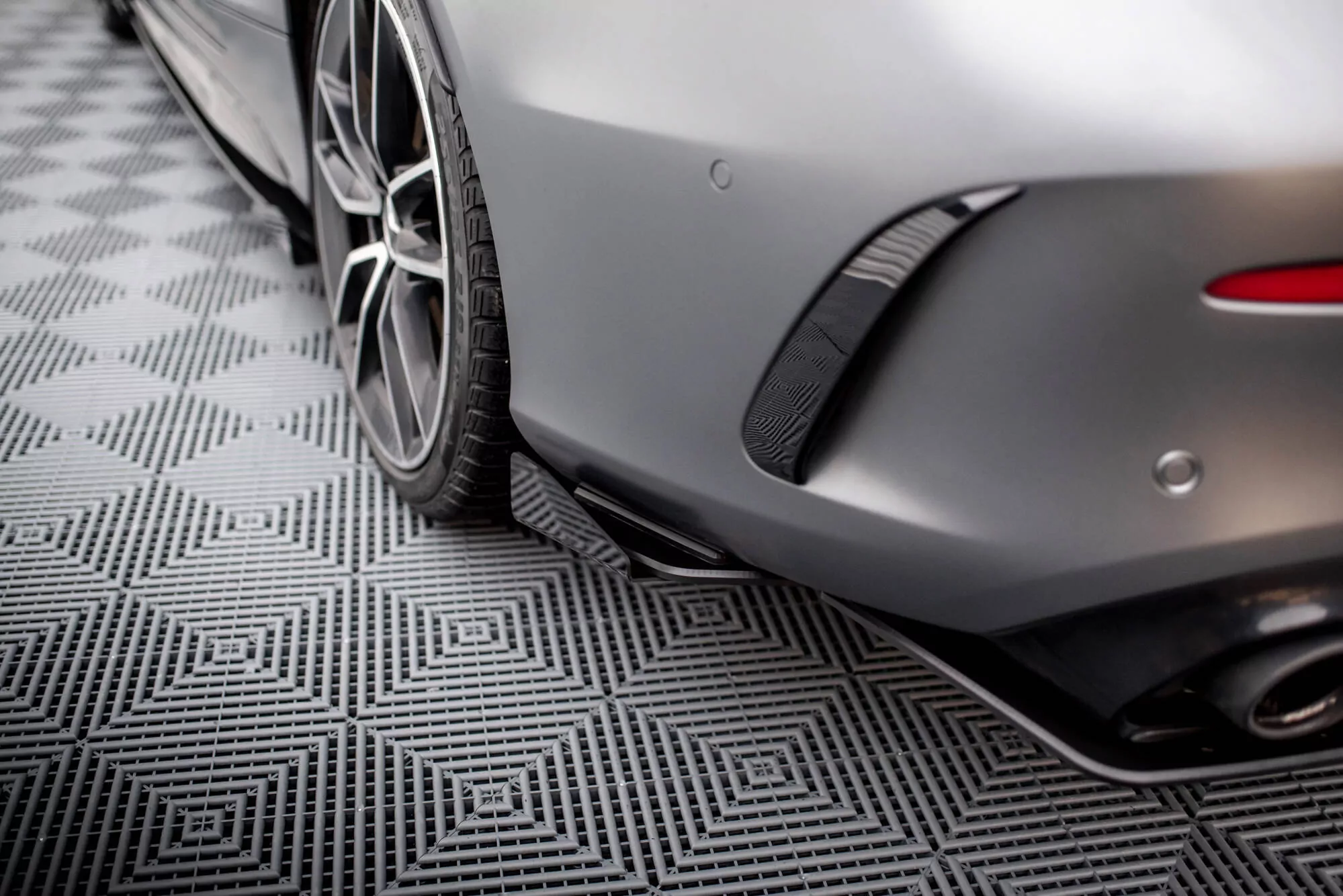 Street Pro Heck Ansatz Flaps Diffusor +Flaps Für Mercedes-AMG C43 Coupe / Cabrio C205  Facelift / A205 Facelift Schwarz Hochglanz