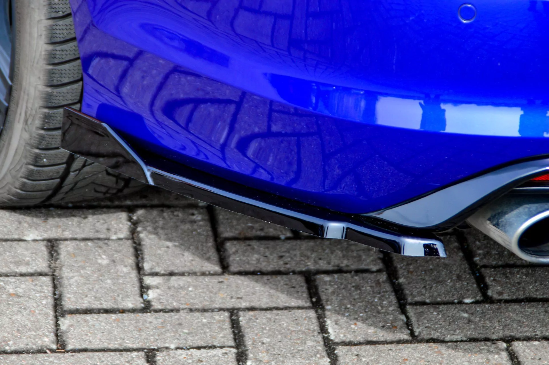 Heckansatz Seitenteile mit Wing für VW Golf 7 R Variant Vorfacelift