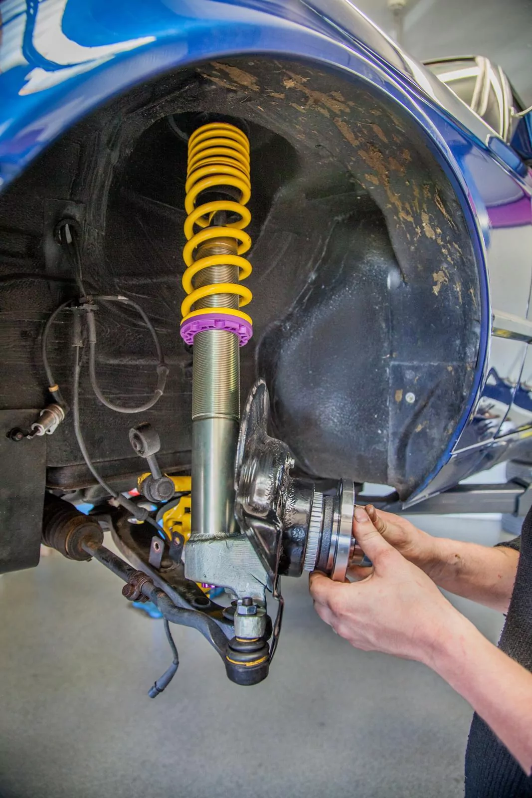 KW Gewindefahrwerk V1 (VA Federbeine im Austausch) BMW 3er Touring (E30) 3/1, 3/A 07/1987-10/1994