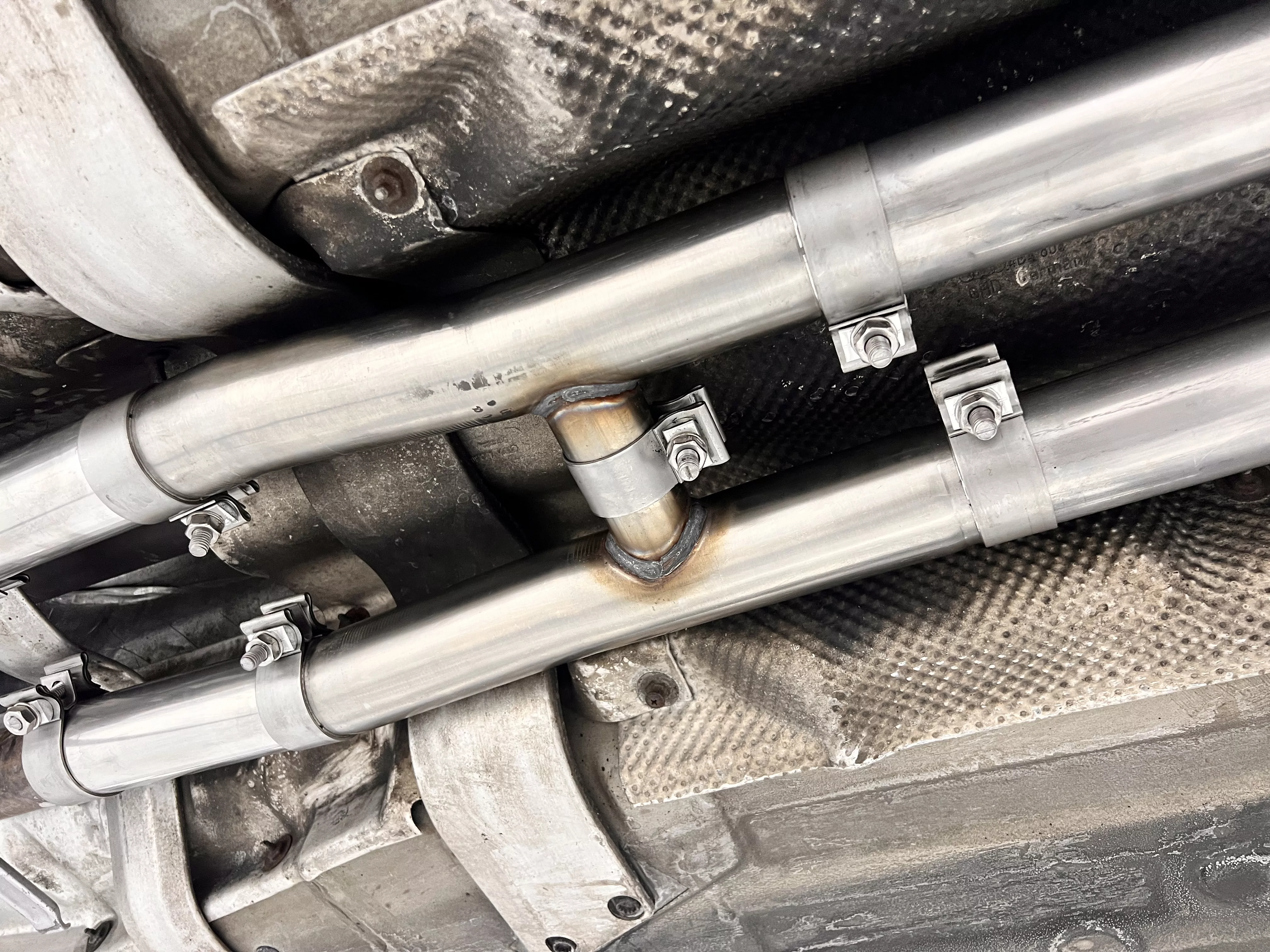 Audi A8/S8 Typ D2 Druckaustauschrohr S8  - Rohrdurchmesser: 63,5mm