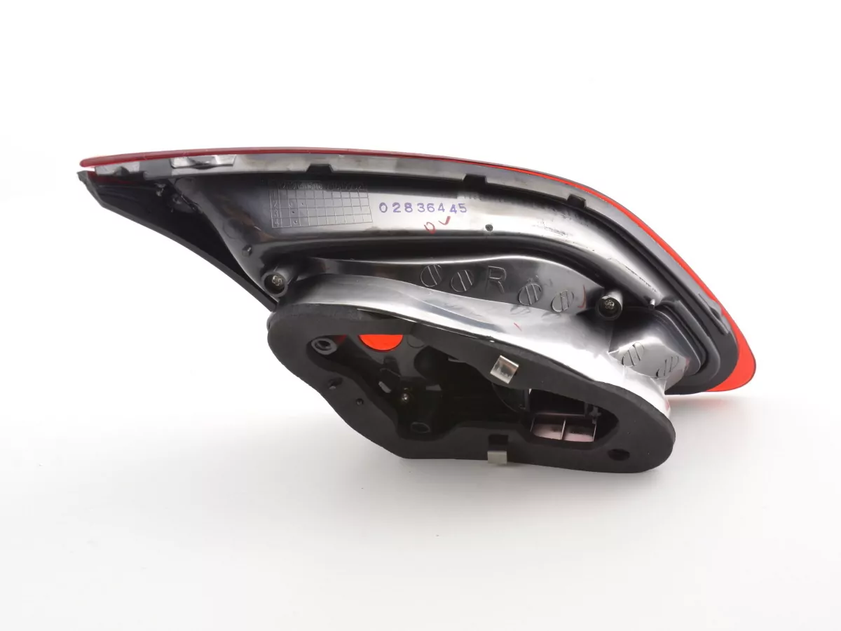 Verschleißteile Rückleuchte rechts Opel Astra J Bj. 2009-2012 schwarz