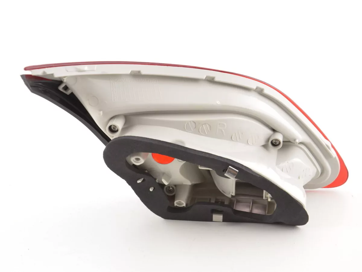 Verschleißteile Rückleuchte rechts Opel Astra J 5-türig Bj. 09-12 rot