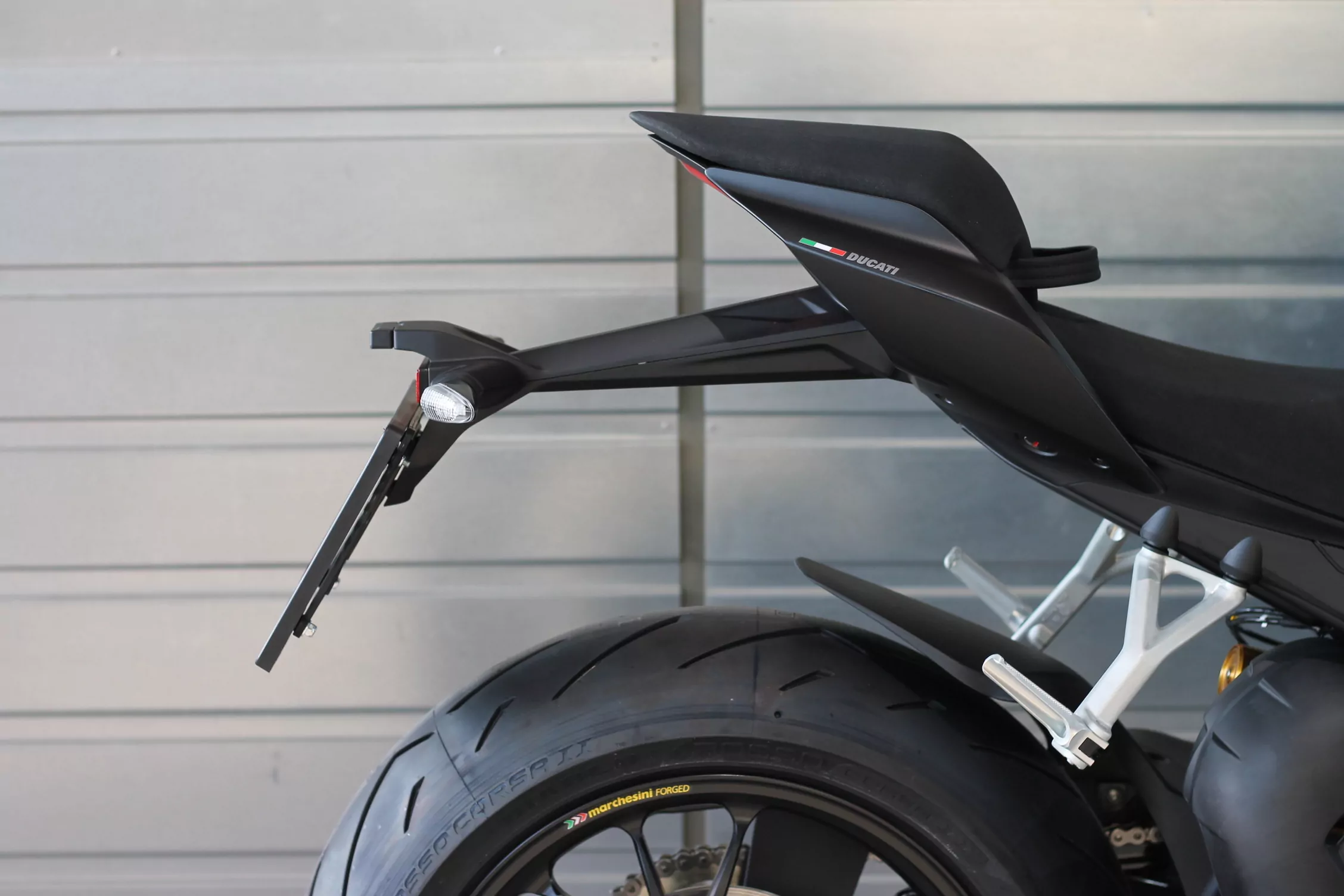 MG Biketec Kennzeichenhalter für Ducati Panigale V4 S ab 2018-2021