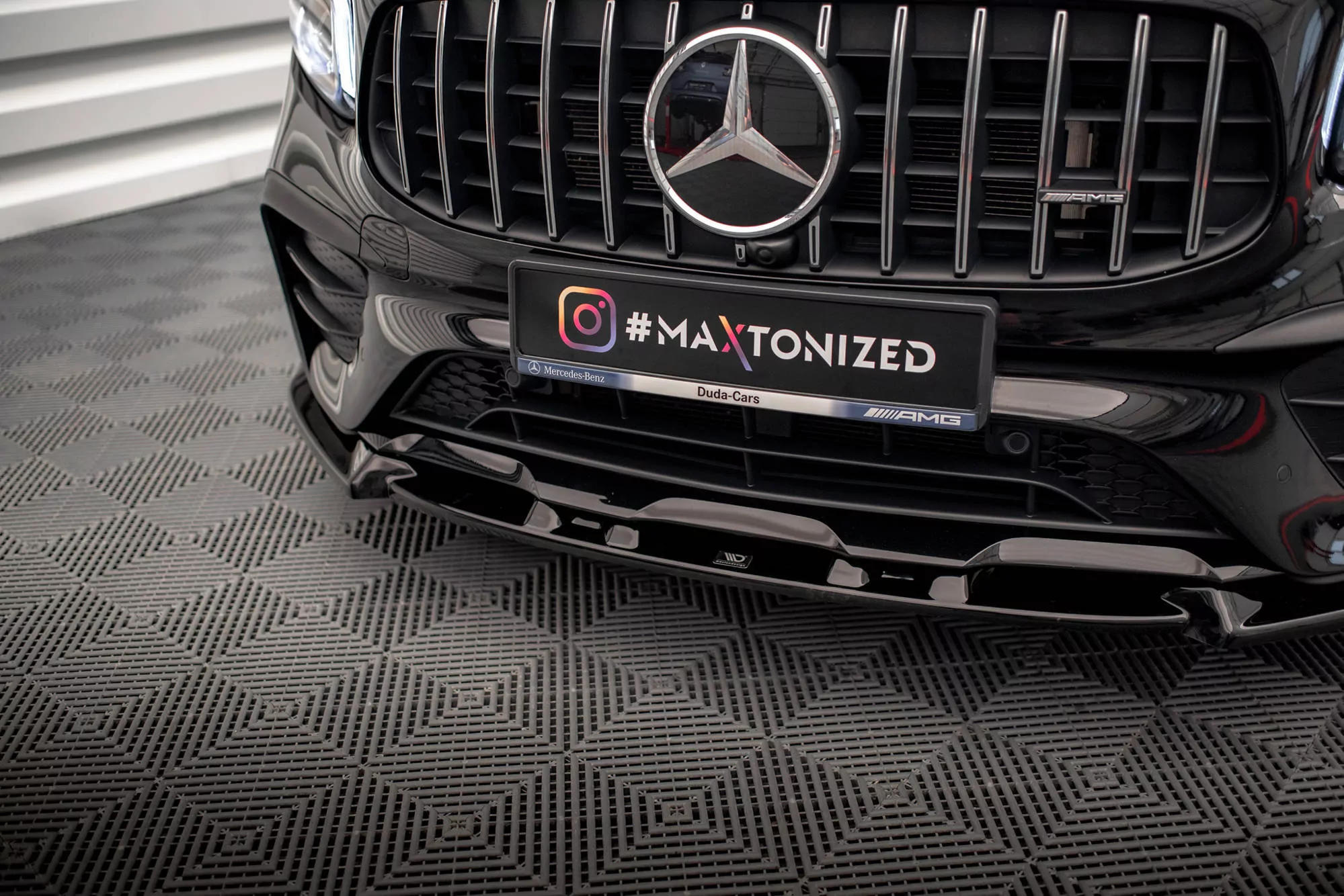Front Ansatz V.1 Für Mercedes-AMG GLB 35 X247 Schwarz Hochglanz