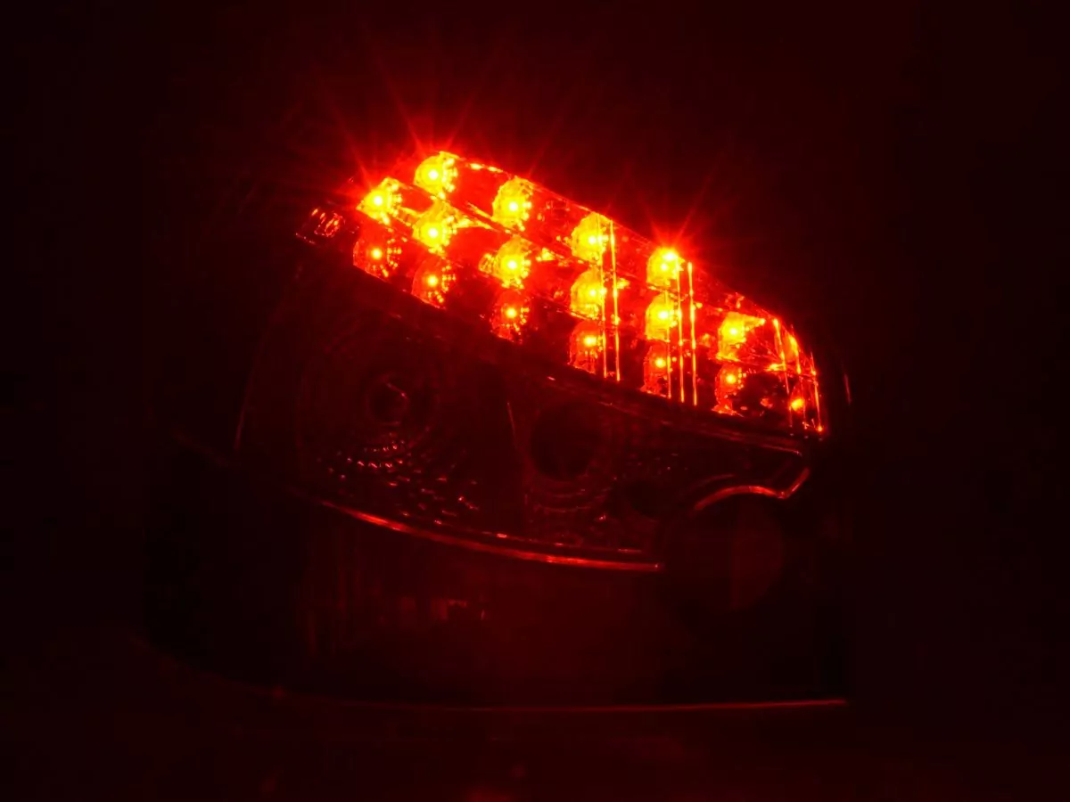 LED Rückleuchten Set Audi A3 Typ 8L Bj. 96-02 schwarz