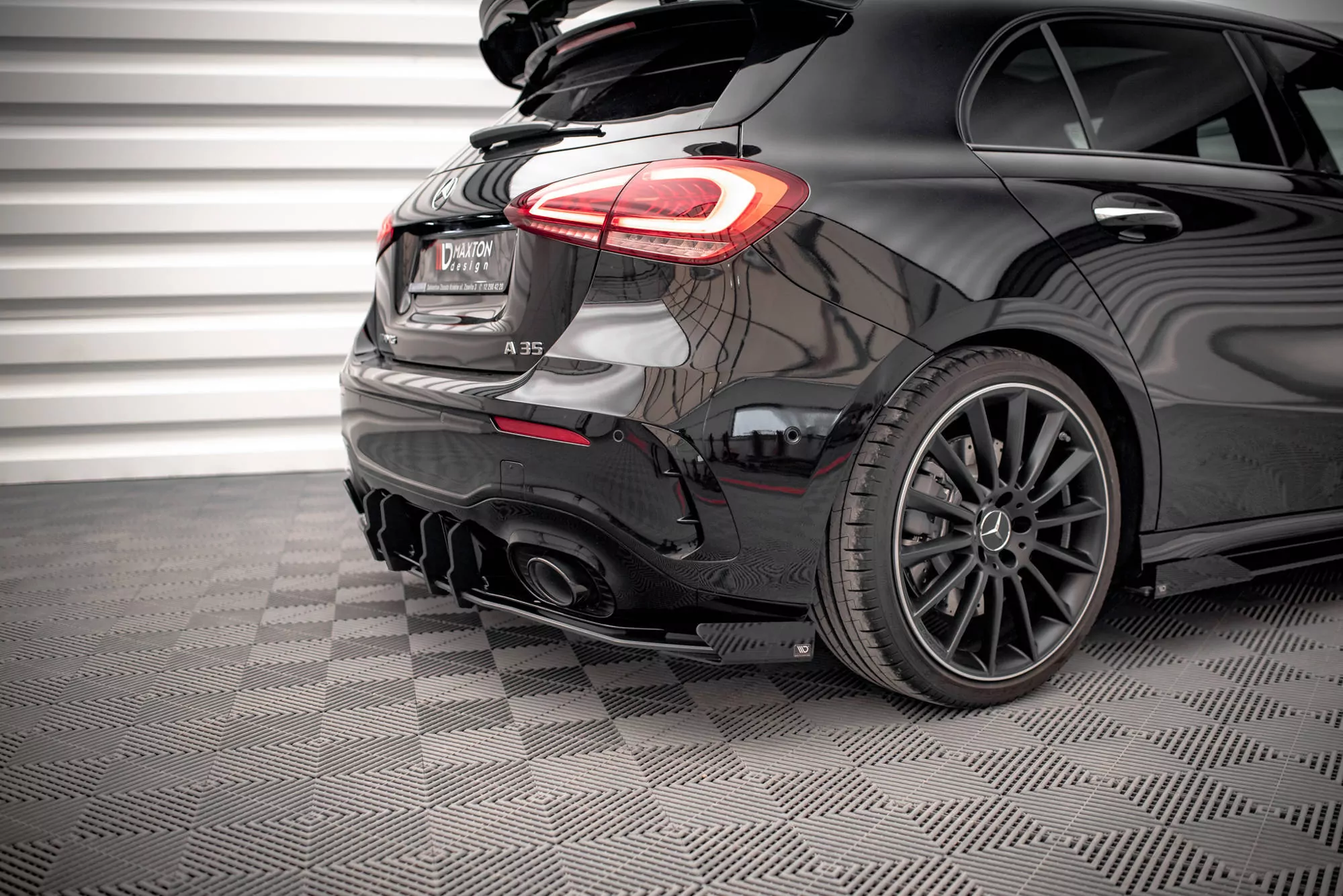 Robuste Racing Diffusor Heck Ansatz +Flaps Für Mercedes A35 AMG Hatchback Aero Pack W177 Schwarz Hochglanz