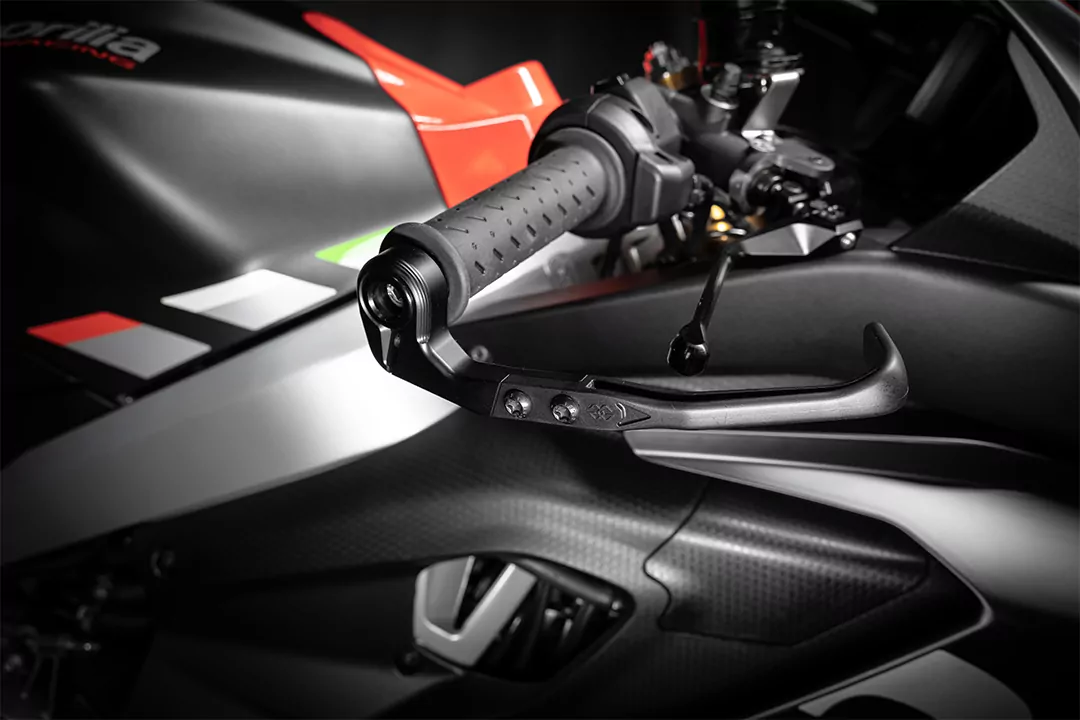 Gilles Tooling GT-Shield Kupplungshebelprotektor KHP2-02-BD in schwarz matt