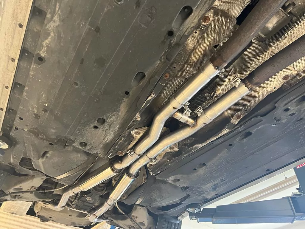 Audi S4 B6  Limousine/Avant/Cabrio + A4 B7 quattro 3,0l 3,2l Vorschalldämpfer