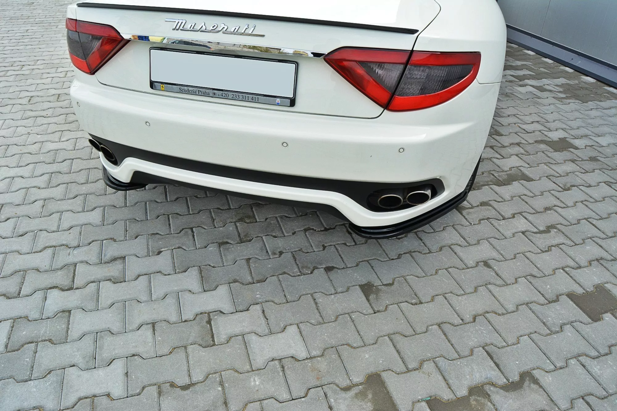 Heck Ansatz Flaps Diffusor Passend Für Diffusor Passend Für MASERATI GRANTURISMO 2007-2011 Schwarz Hochglanz Schwarz Hochglanz