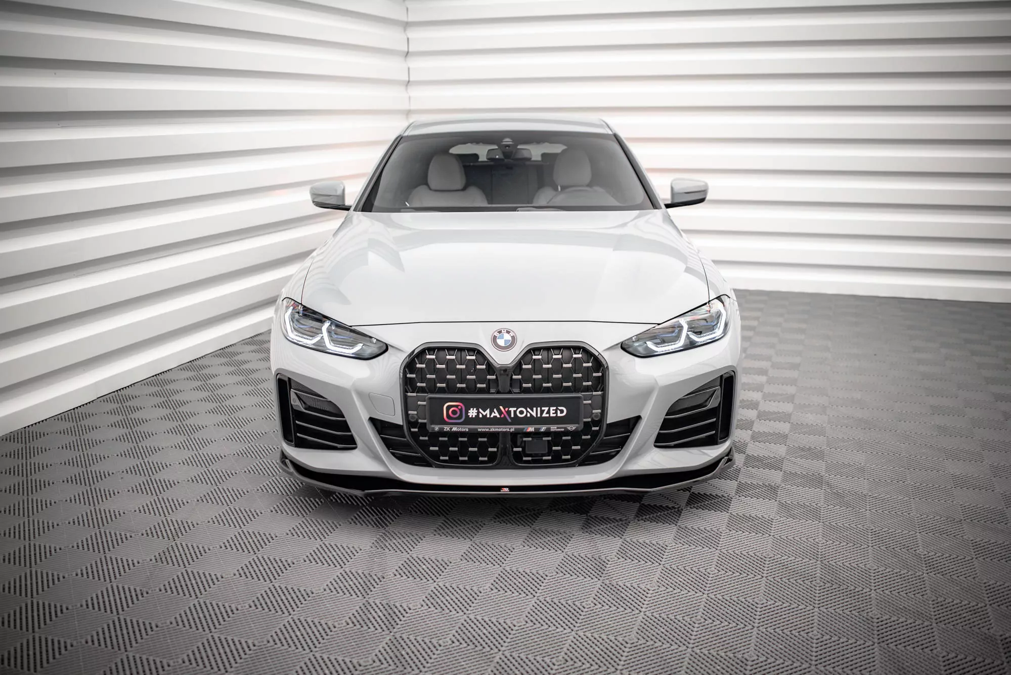 Front Ansatz V.1 Für BMW 4er / I4 Gran Coupe M-Paket / M440i G26 Schwarz Hochglanz