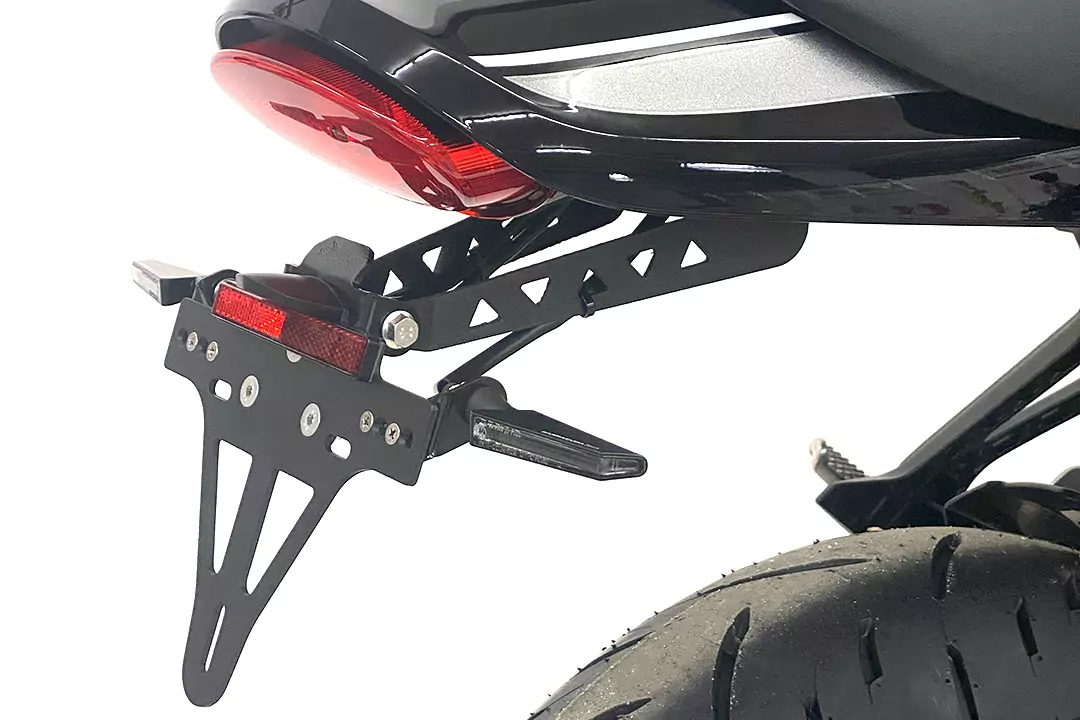 alpha Technik Kennzeichenhalter für Kawasaki Z900RS Cafe, Typ ZR900C / ZR900K, ab Modelljahr 2018-