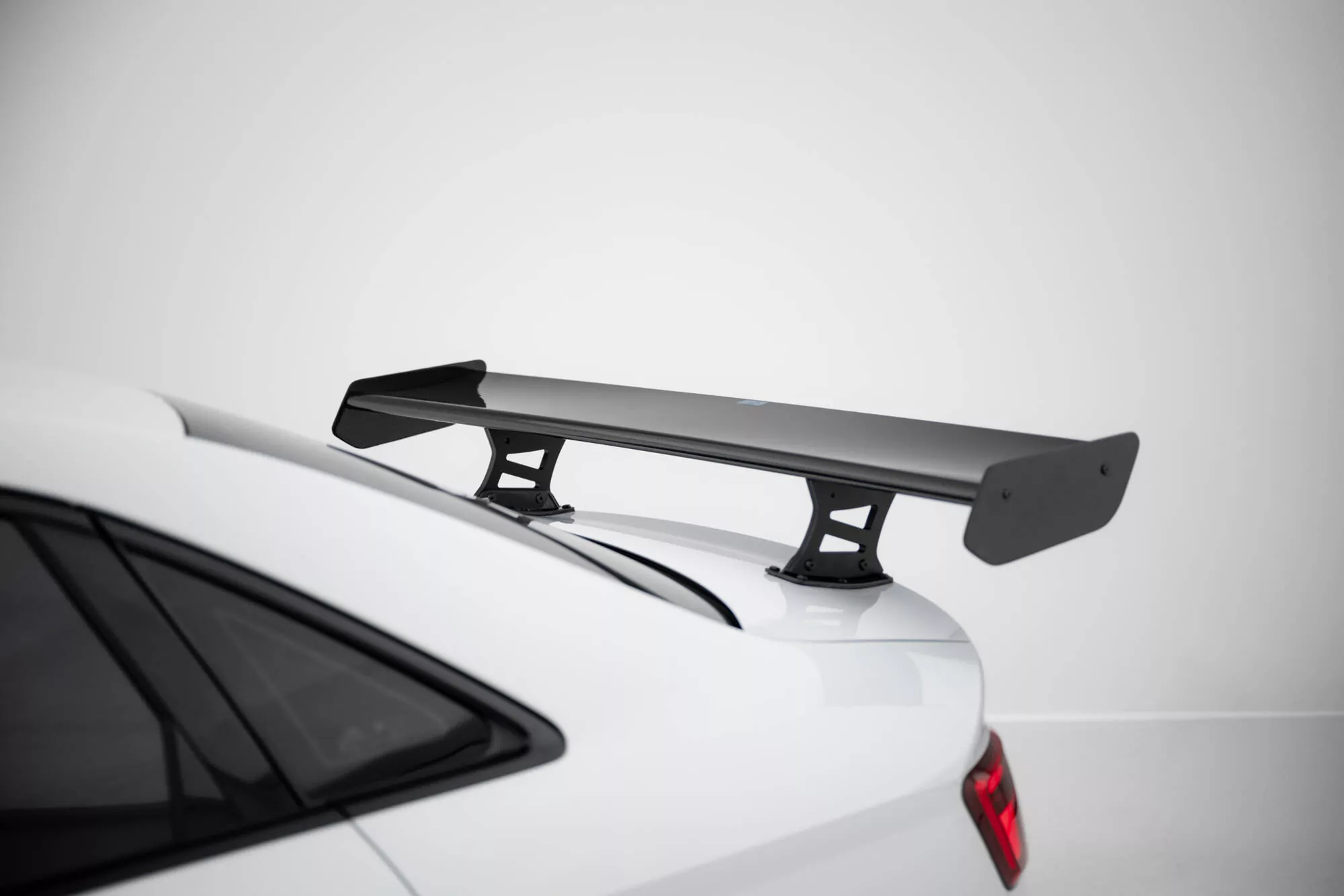 Carbon Spoiler With Internal Brackets Uprights + LED Audi A3 / A3 S-Line / S3 / RS3 Limousine 8V / 8V Facelift