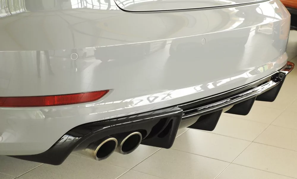 Rieger Heckeinsatz für Audi A3 (8V) - 5-tür. (Limousine 8VS) 07.12-08.16 (bis Facelift) schwarz glanz